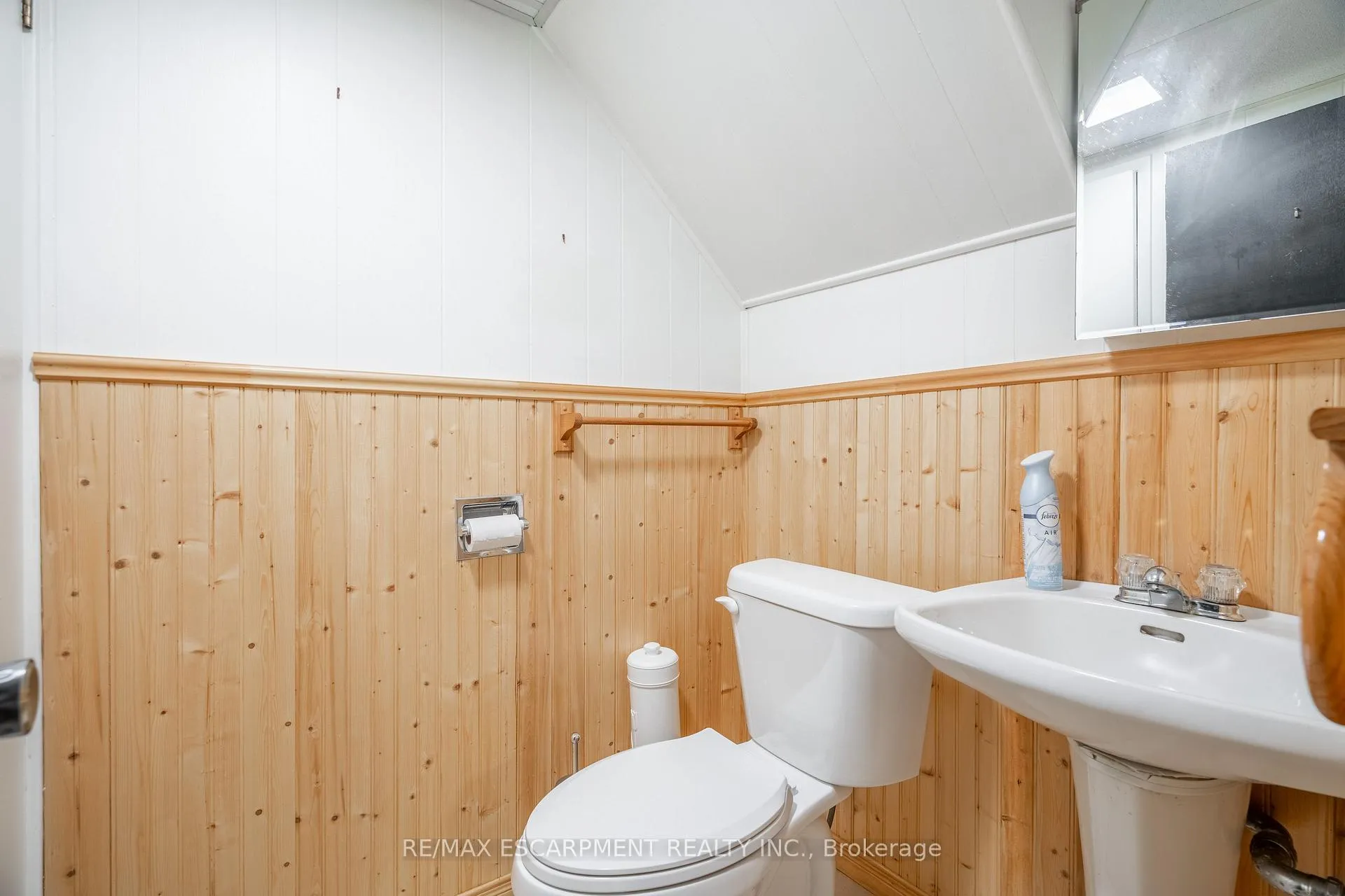 Photo 22 of 543 Tate Avenue, Hamilton, Parkview — HOMEH