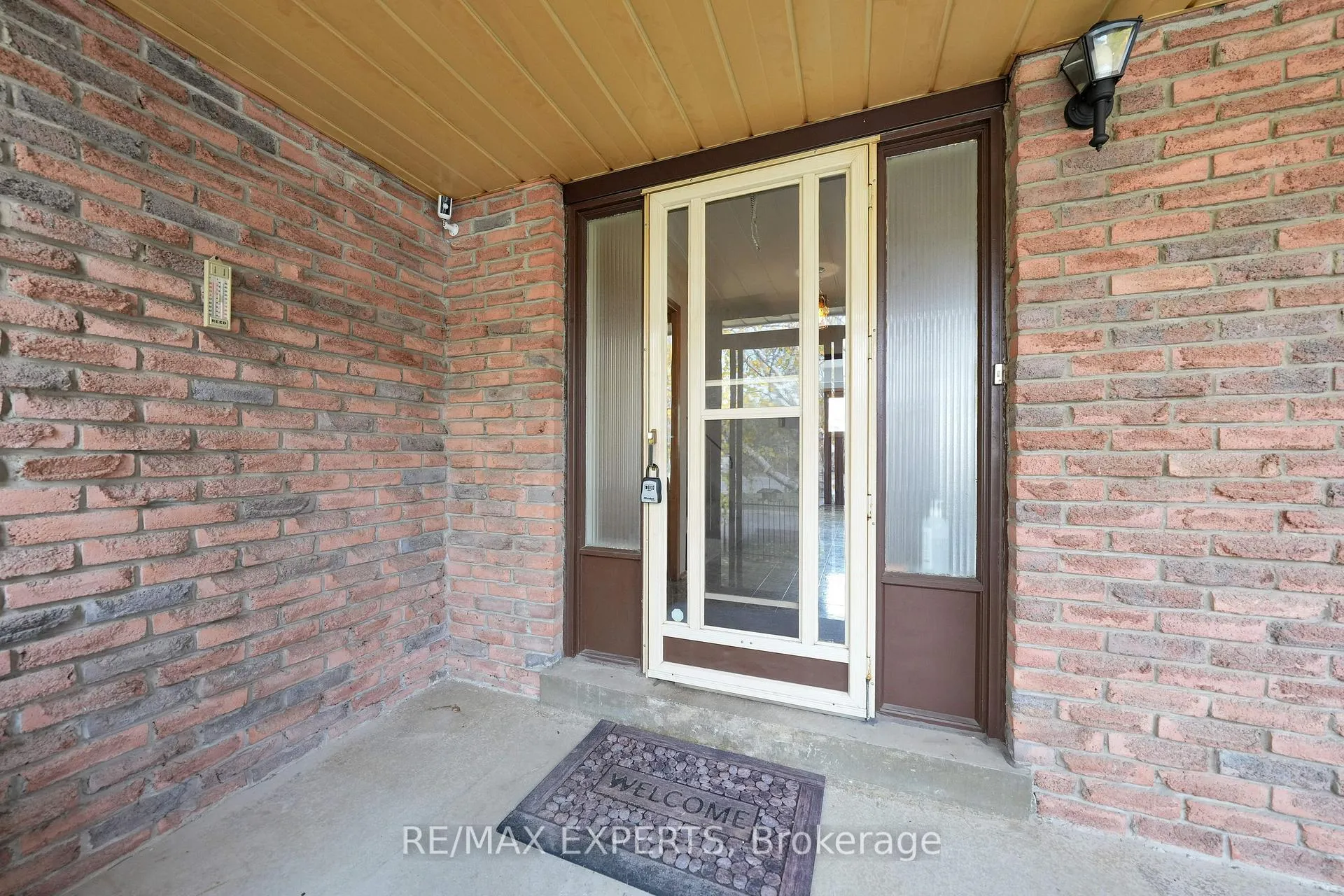 Photo 6 of 120 Hesp Drive, Caledon, Bolton West — HOMEH