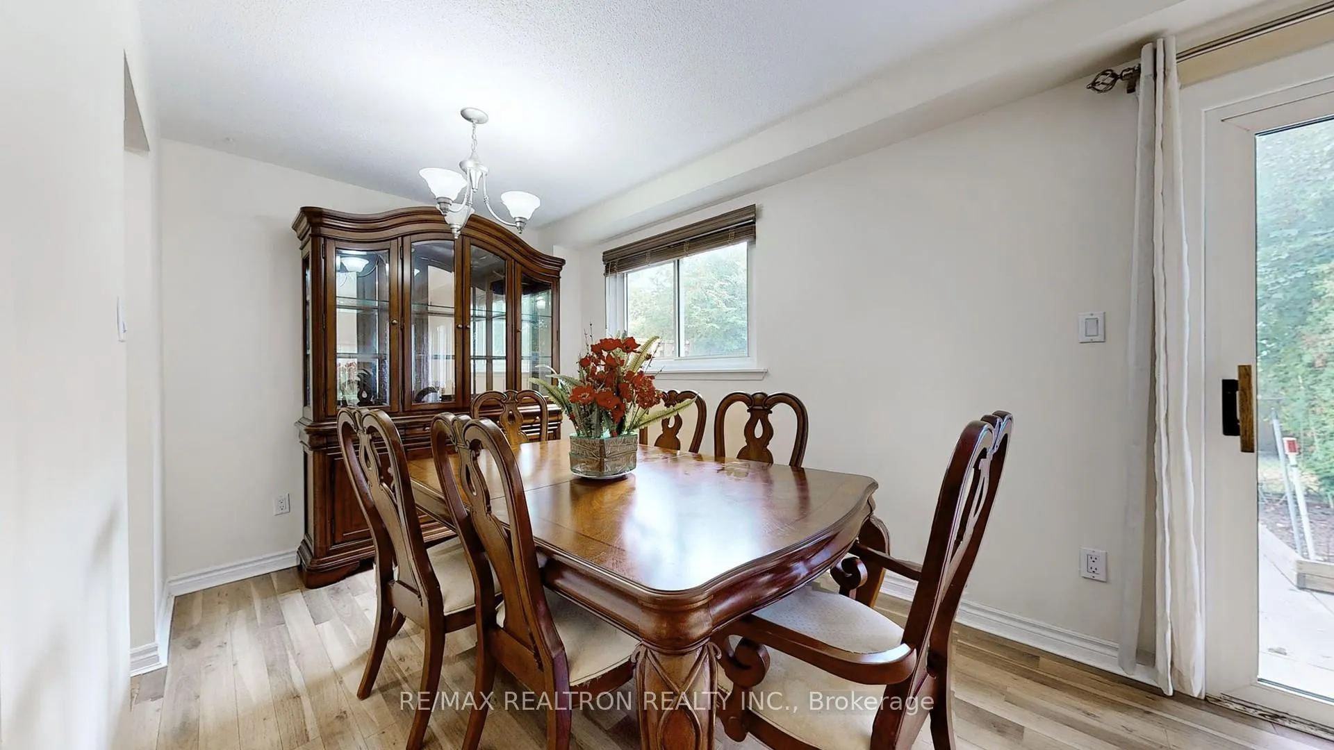 Photo 8 of Unit 27, 51 Paulander Drive, Kitchener — HOMEH