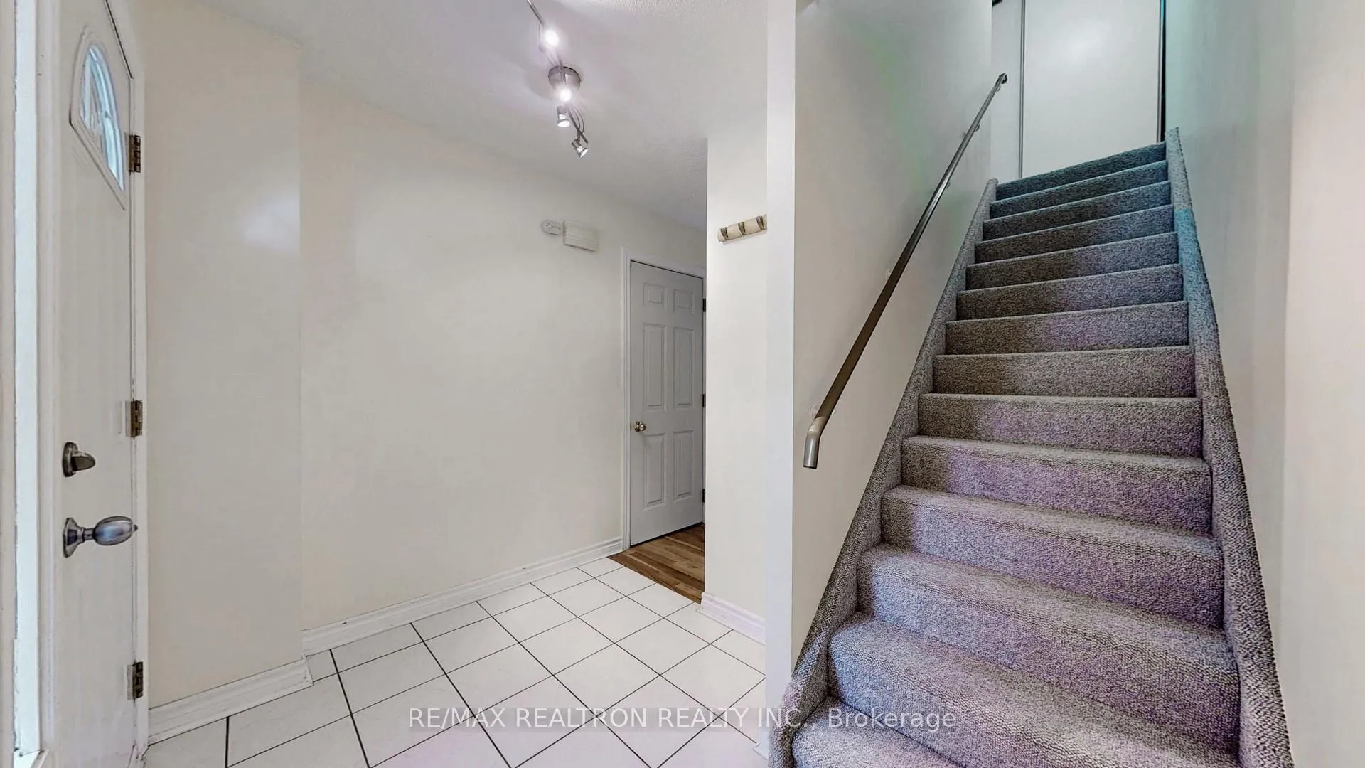 Photo 15 of Unit 27, 51 Paulander Drive, Kitchener — HOMEH