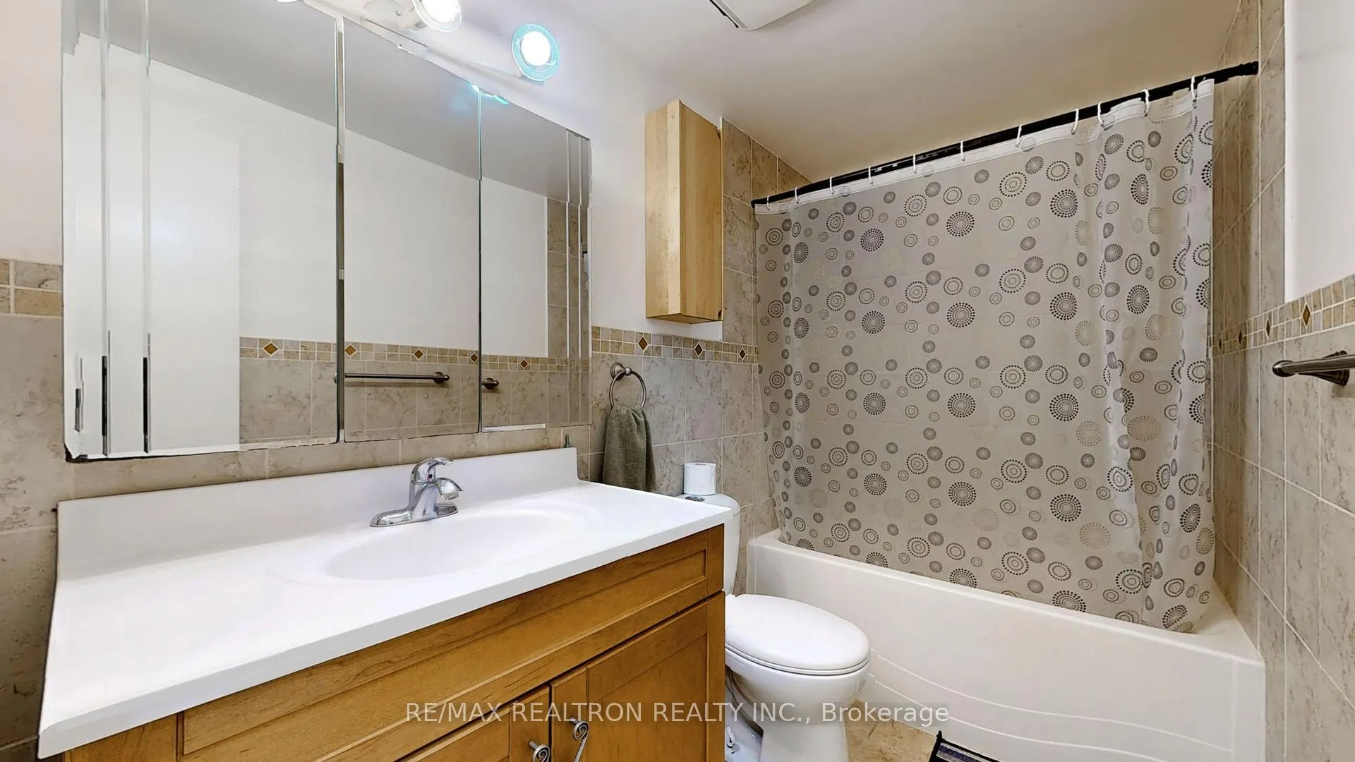 Photo 24 of Unit 27, 51 Paulander Drive, Kitchener — HOMEH