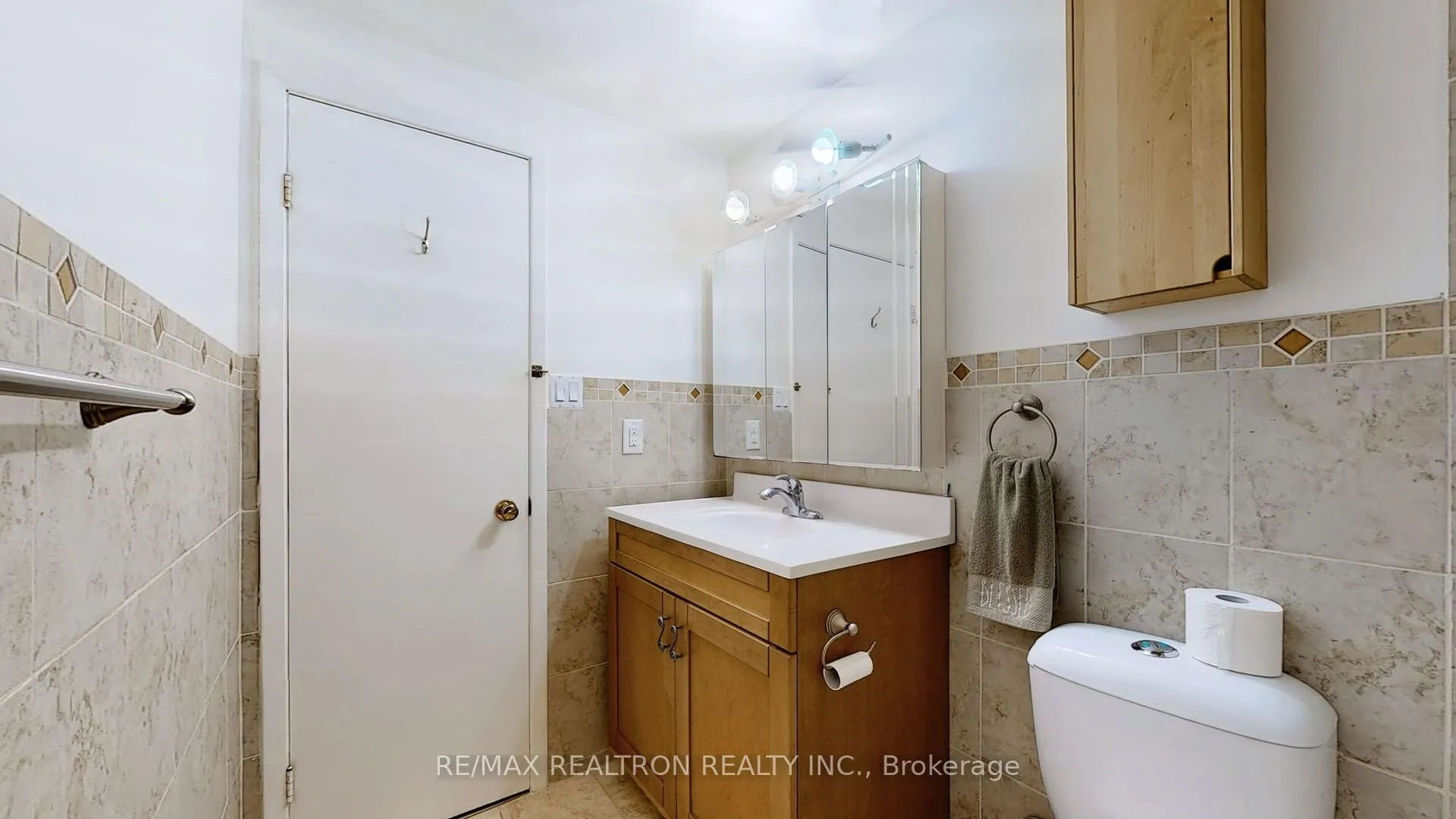 Photo 25 of Unit 27, 51 Paulander Drive, Kitchener — HOMEH
