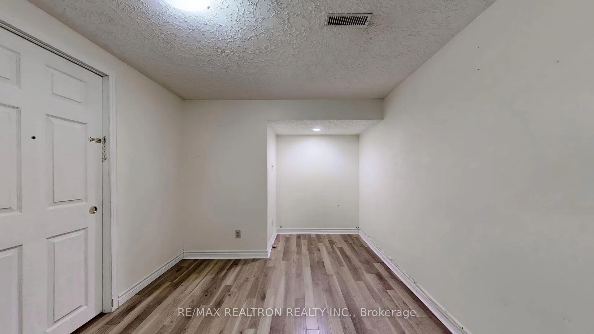 Photo 32 of Unit 27, 51 Paulander Drive, Kitchener — HOMEH