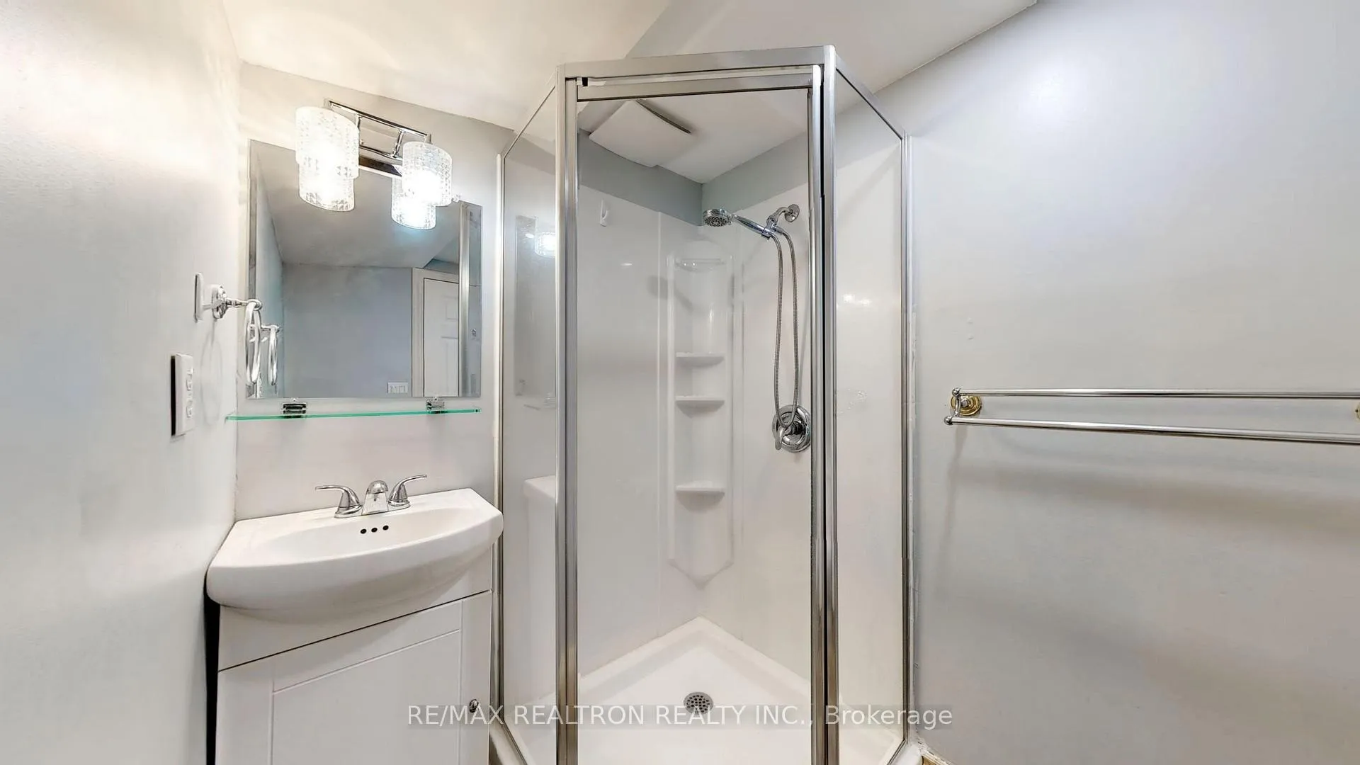 Photo 37 of Unit 27, 51 Paulander Drive, Kitchener — HOMEH