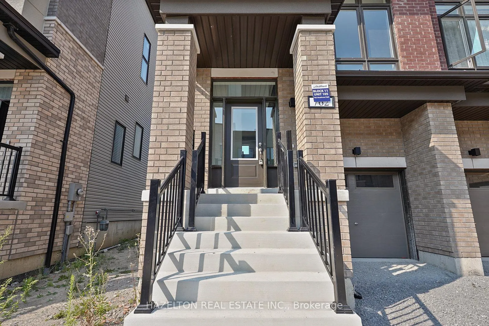 Photo 8 of 762 Heathrow Path, Oshawa, Samac — HOMEH