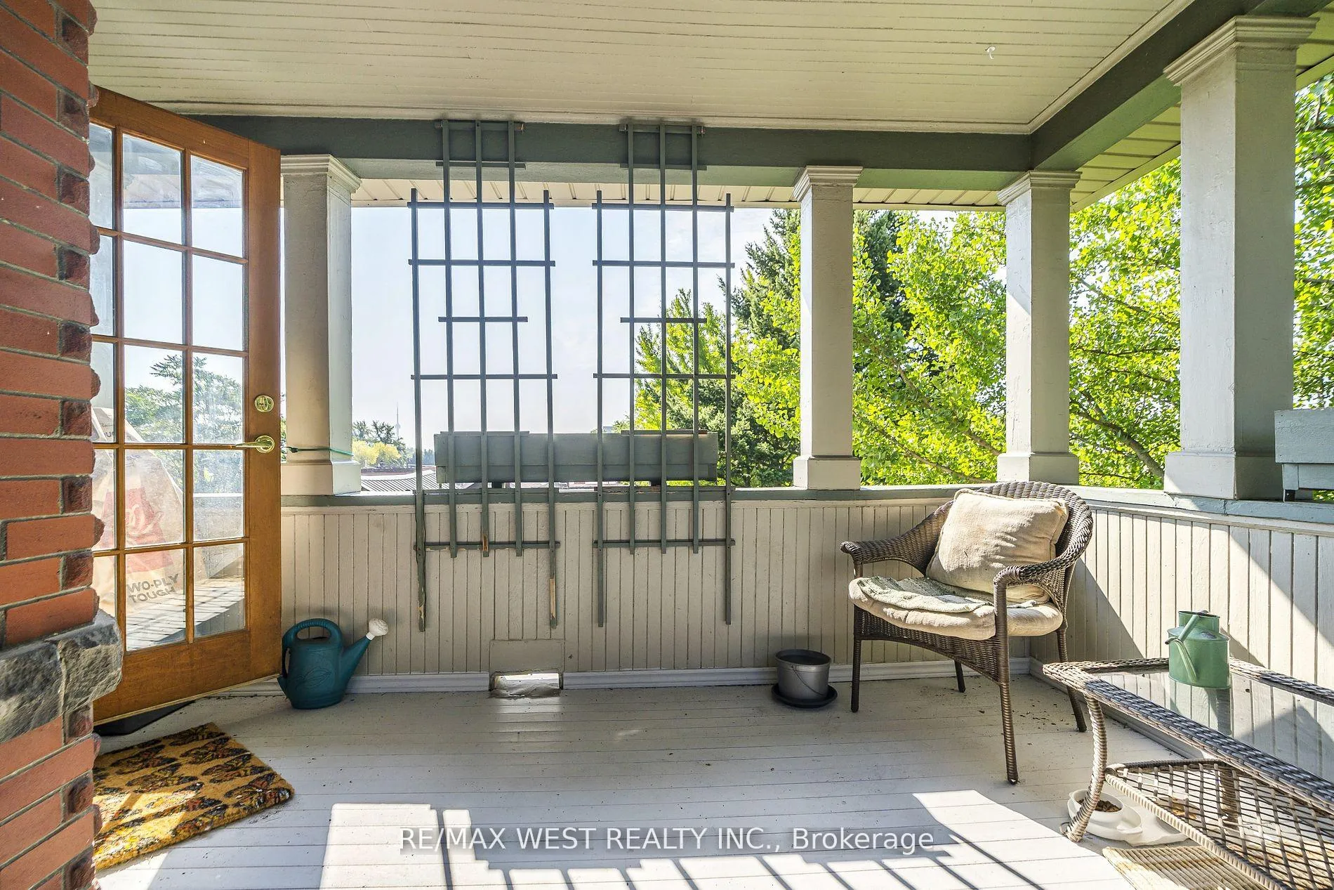 Photo 25 of 9 A&B Humewood Drive, Toronto, Humewood-Cedarvale — HOMEH