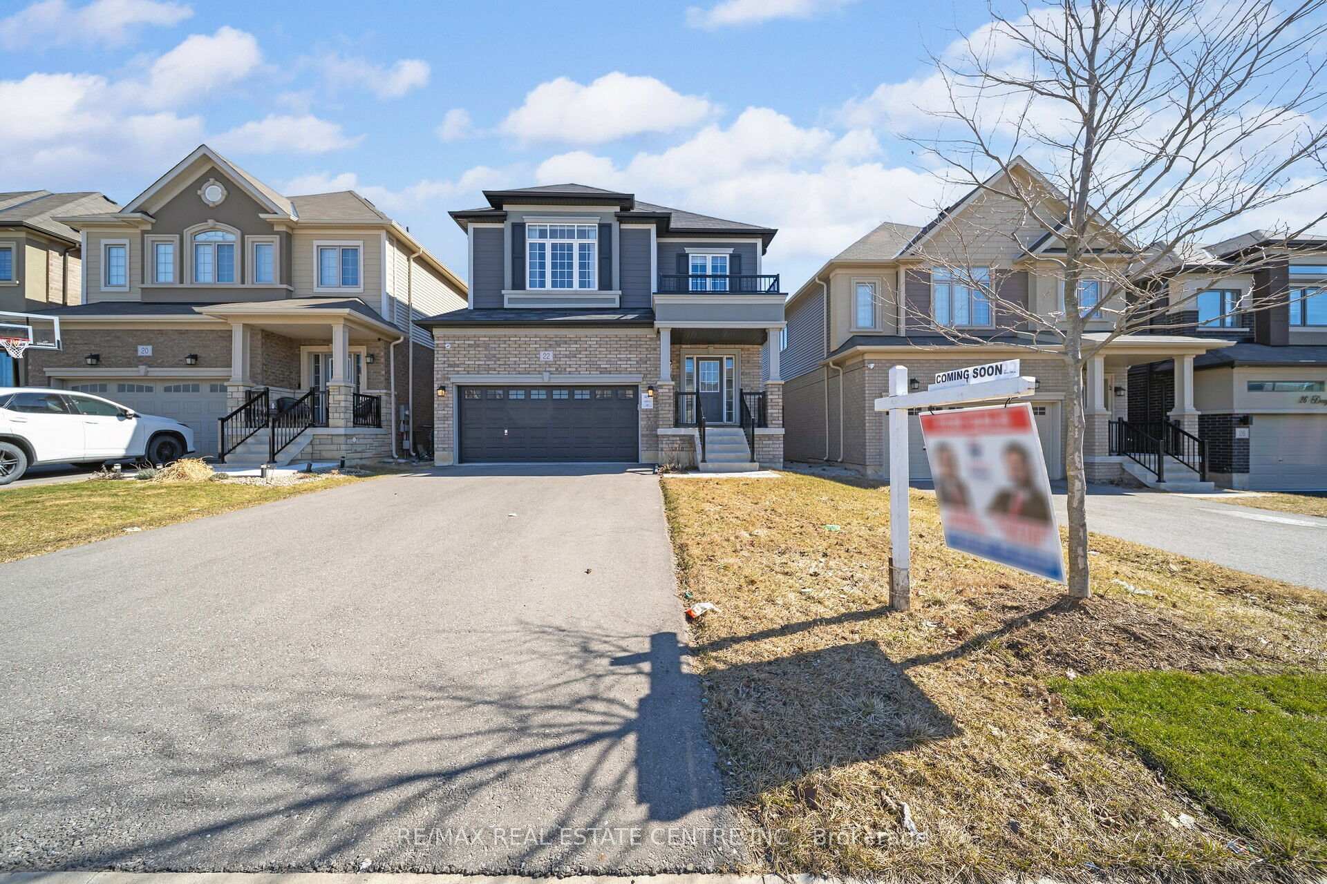 Photo 3 of 22 Doug Foulds Way, Brant, Paris — HOMEH
