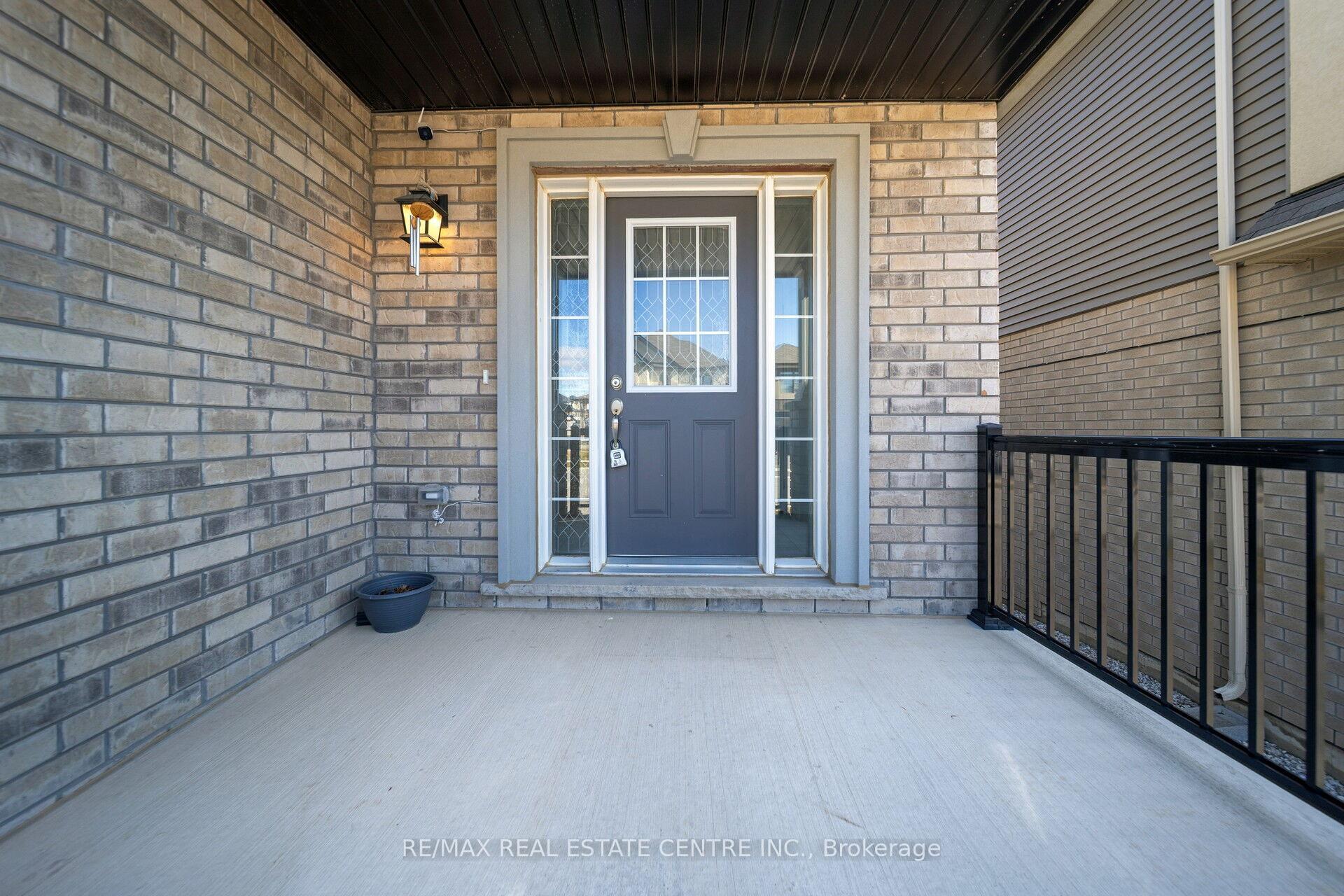 Photo 5 of 22 Doug Foulds Way, Brant, Paris — HOMEH