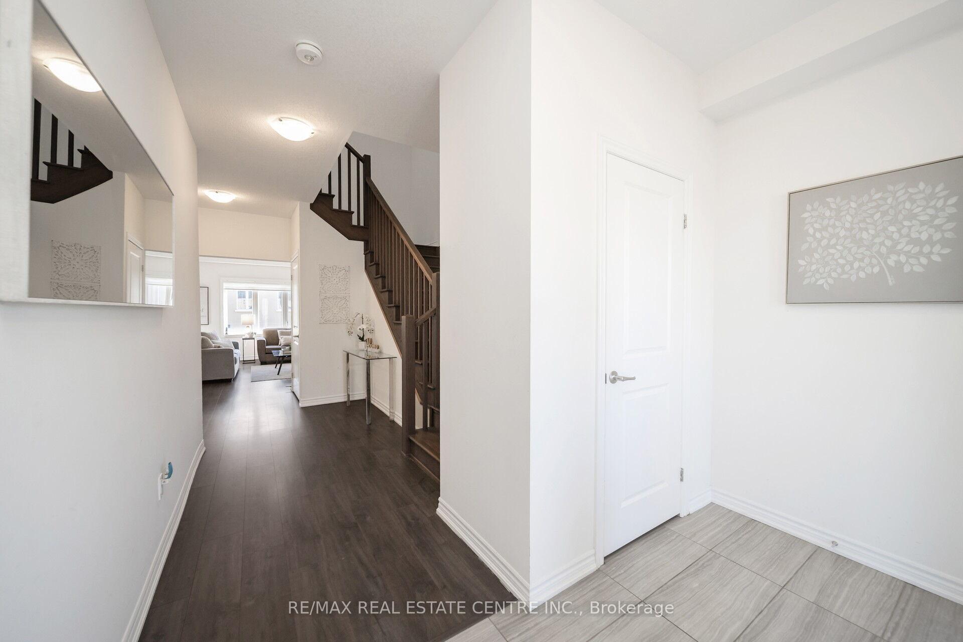 Photo 8 of 22 Doug Foulds Way, Brant, Paris — HOMEH
