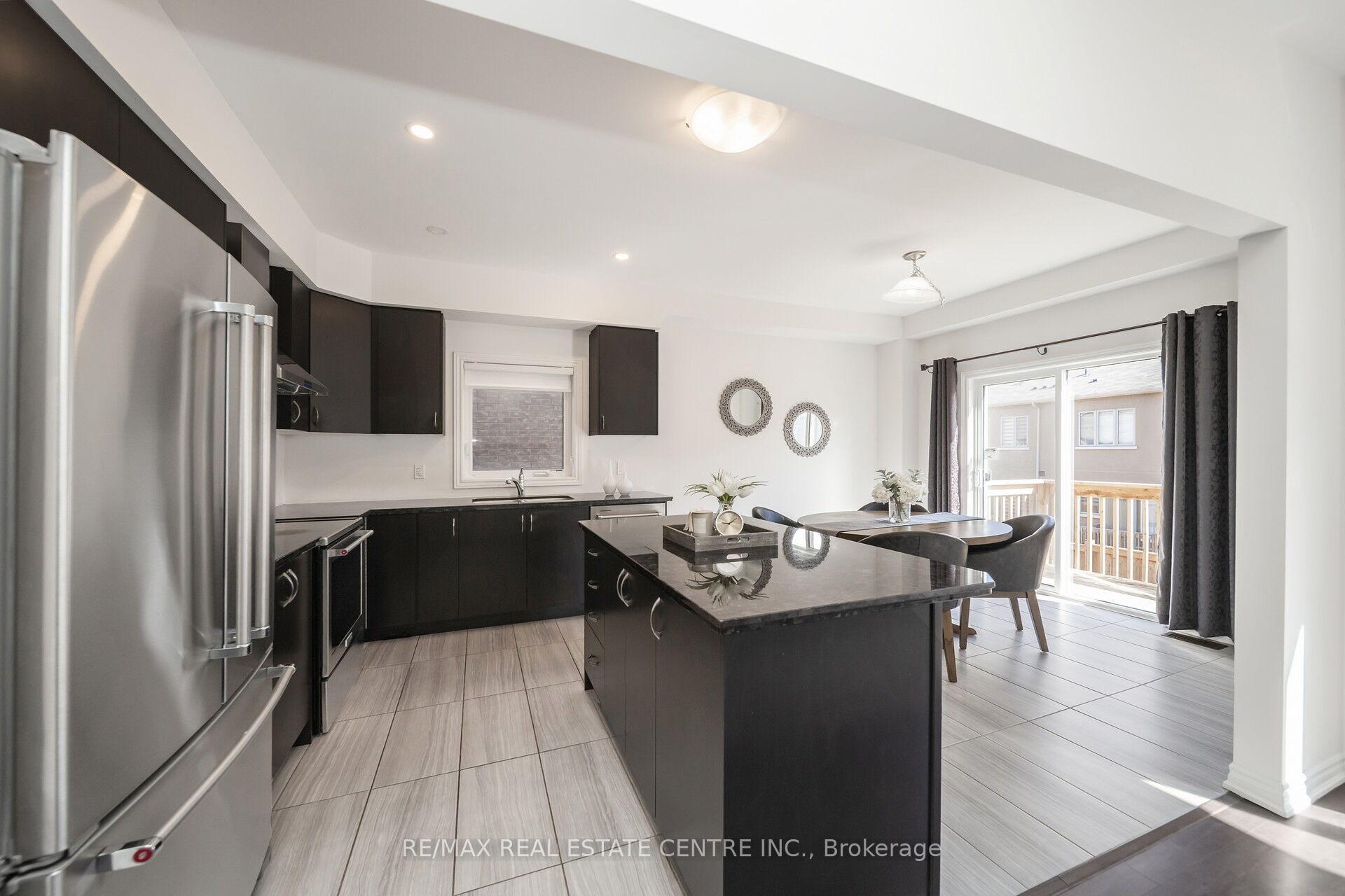 Photo 15 of 22 Doug Foulds Way, Brant, Paris — HOMEH