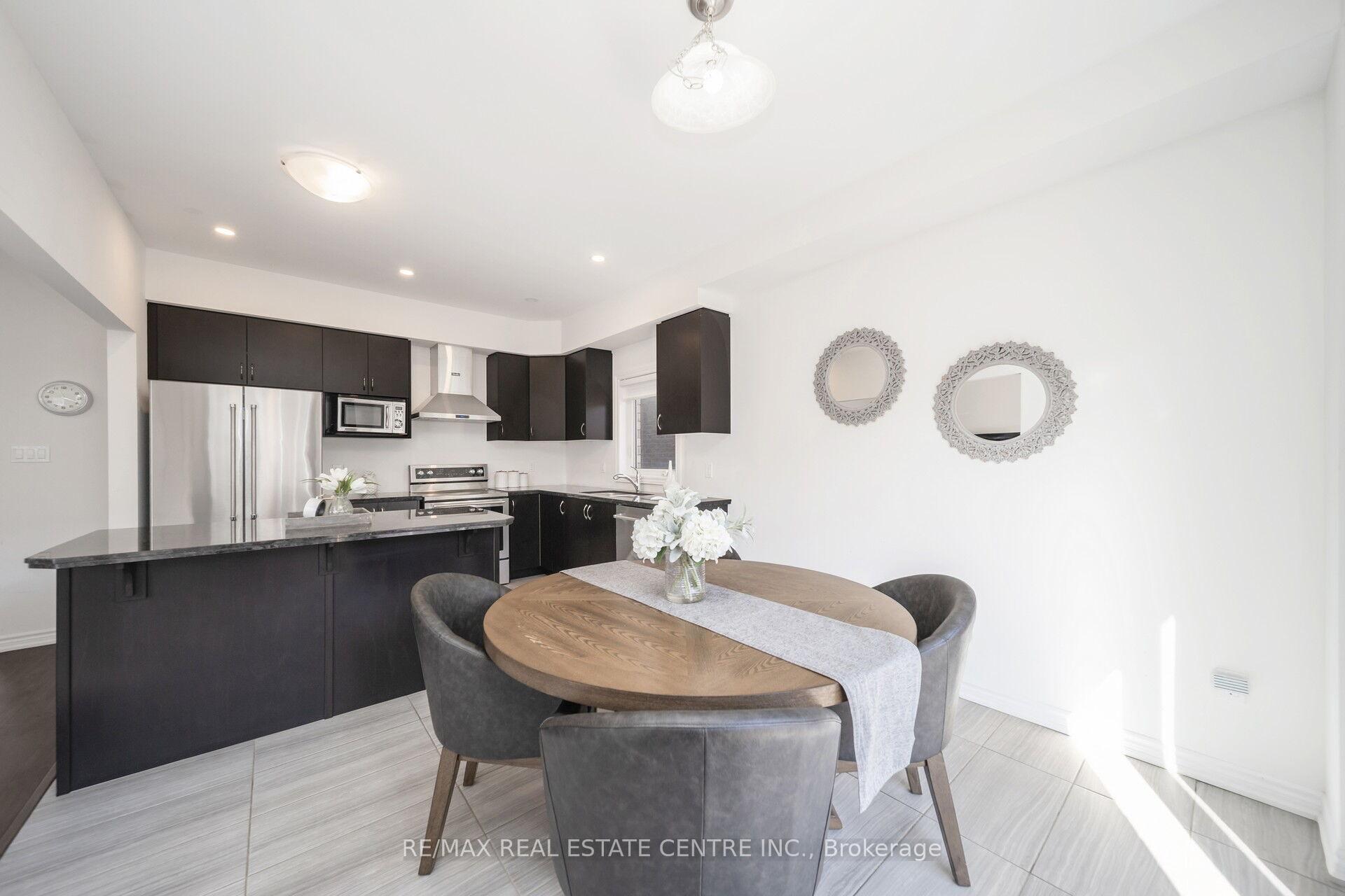 Photo 16 of 22 Doug Foulds Way, Brant, Paris — HOMEH