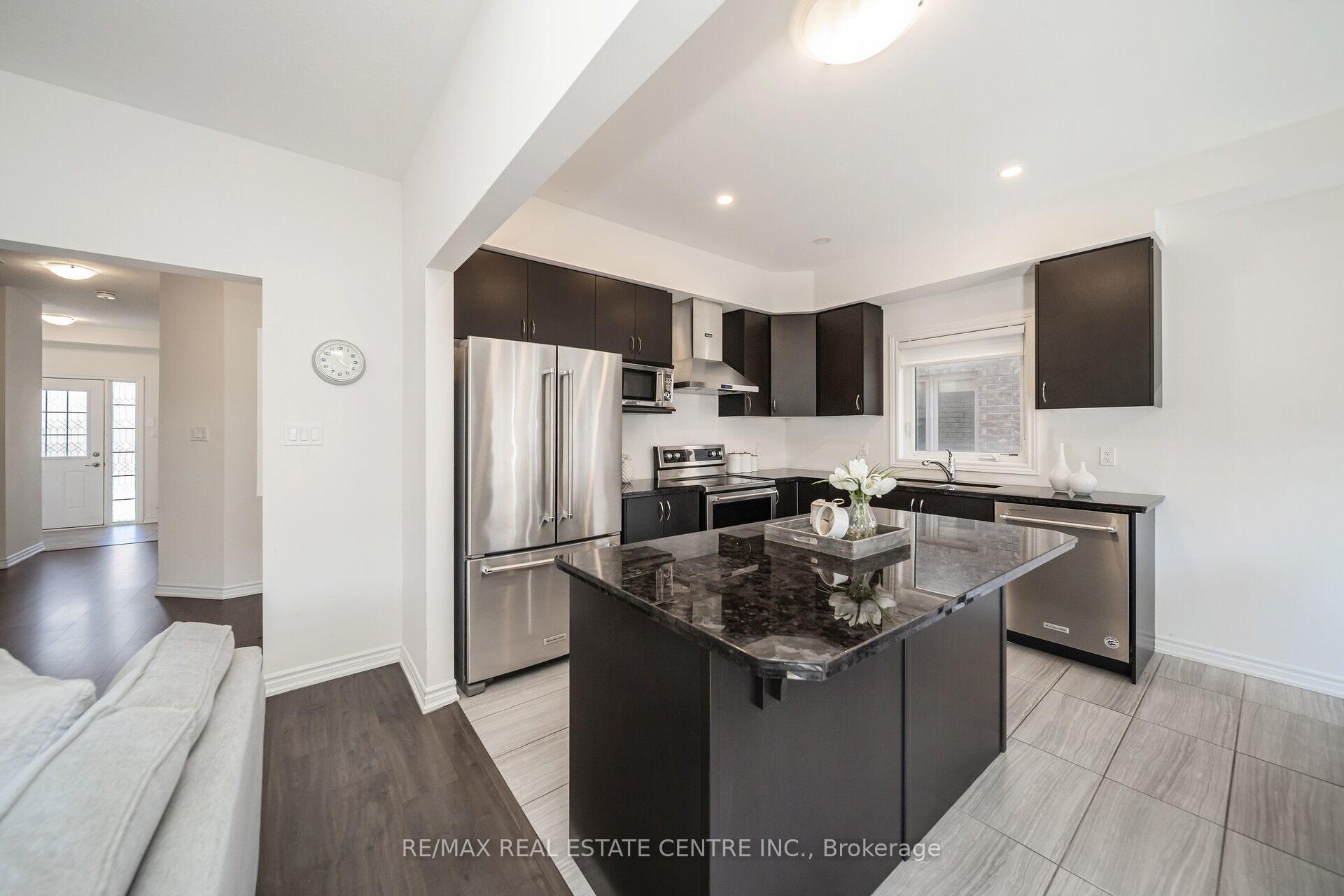 Photo 20 of 22 Doug Foulds Way, Brant, Paris — HOMEH