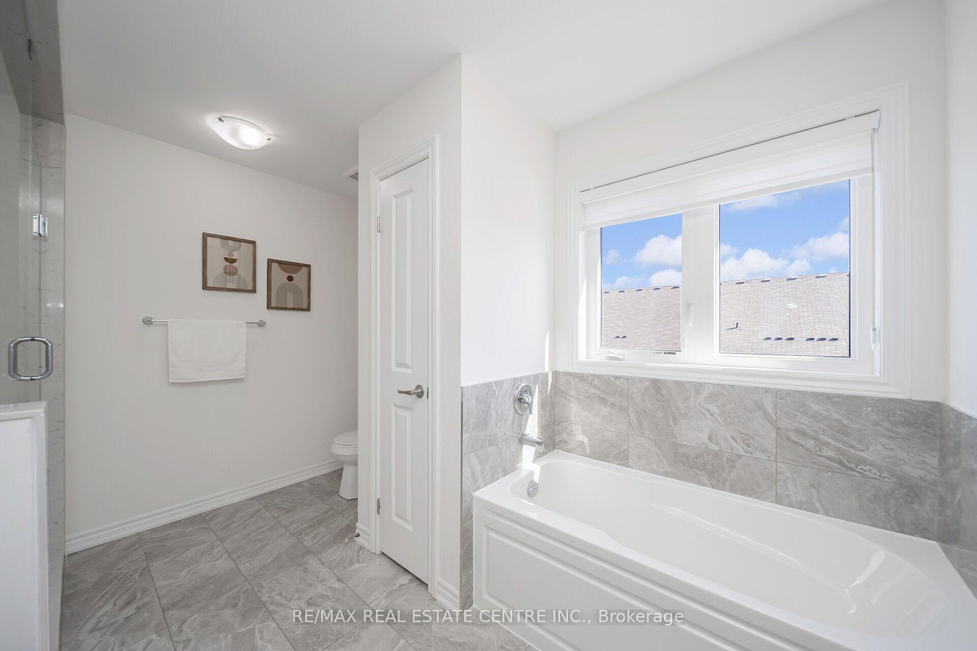 Photo 30 of 22 Doug Foulds Way, Brant, Paris — HOMEH