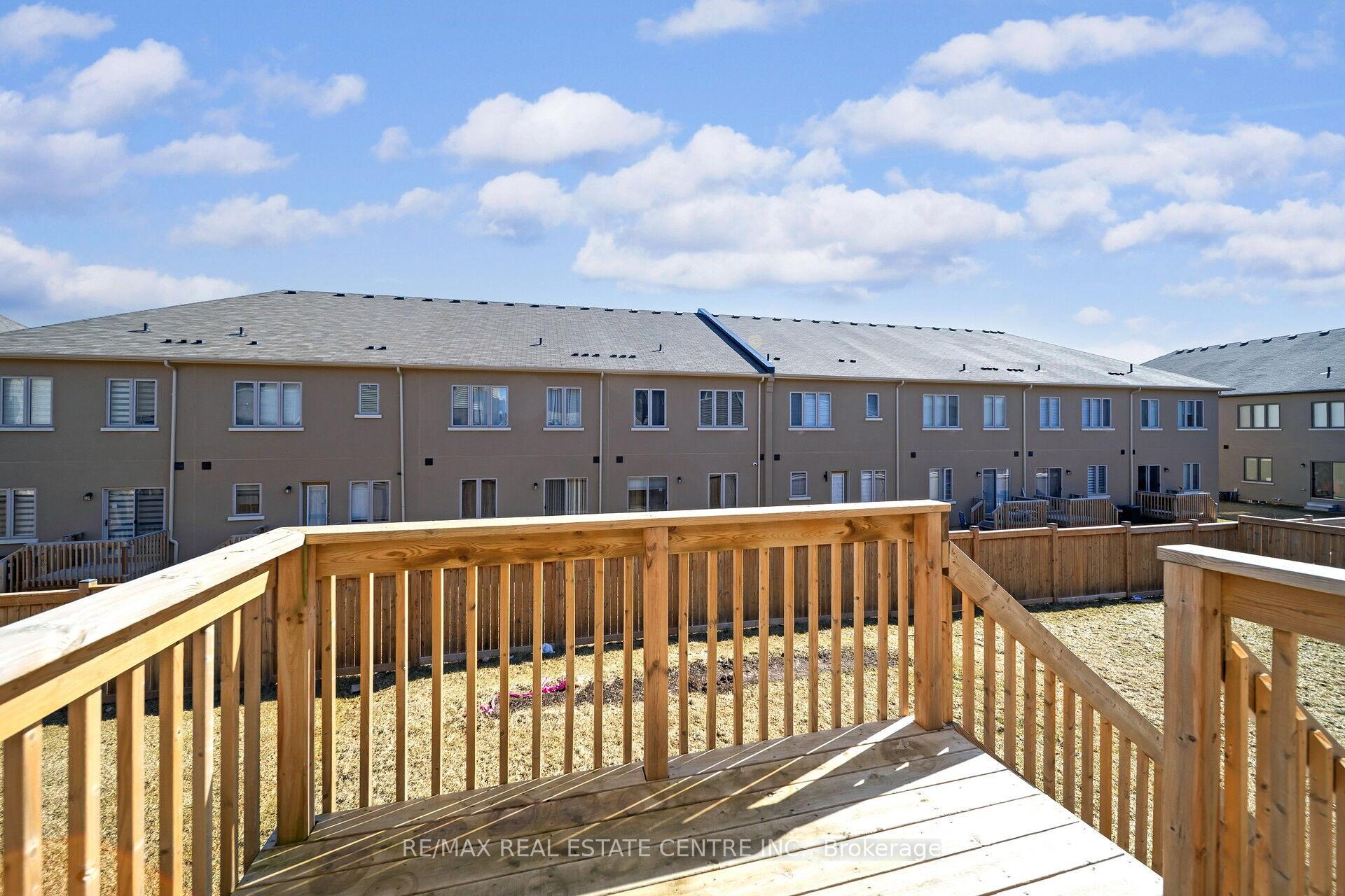 Photo 40 of 22 Doug Foulds Way, Brant, Paris — HOMEH
