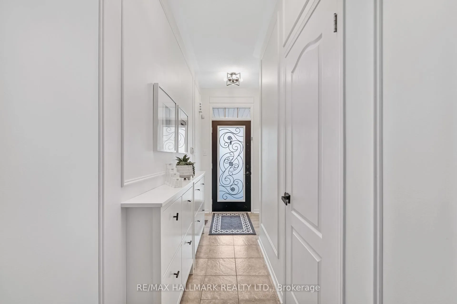 Photo 4 of 67 Boticelli Way, Vaughan, Vellore Village — HOMEH