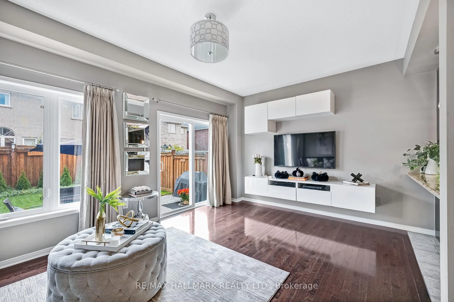Photo 16 of 67 Boticelli Way, Vaughan, Vellore Village — HOMEH