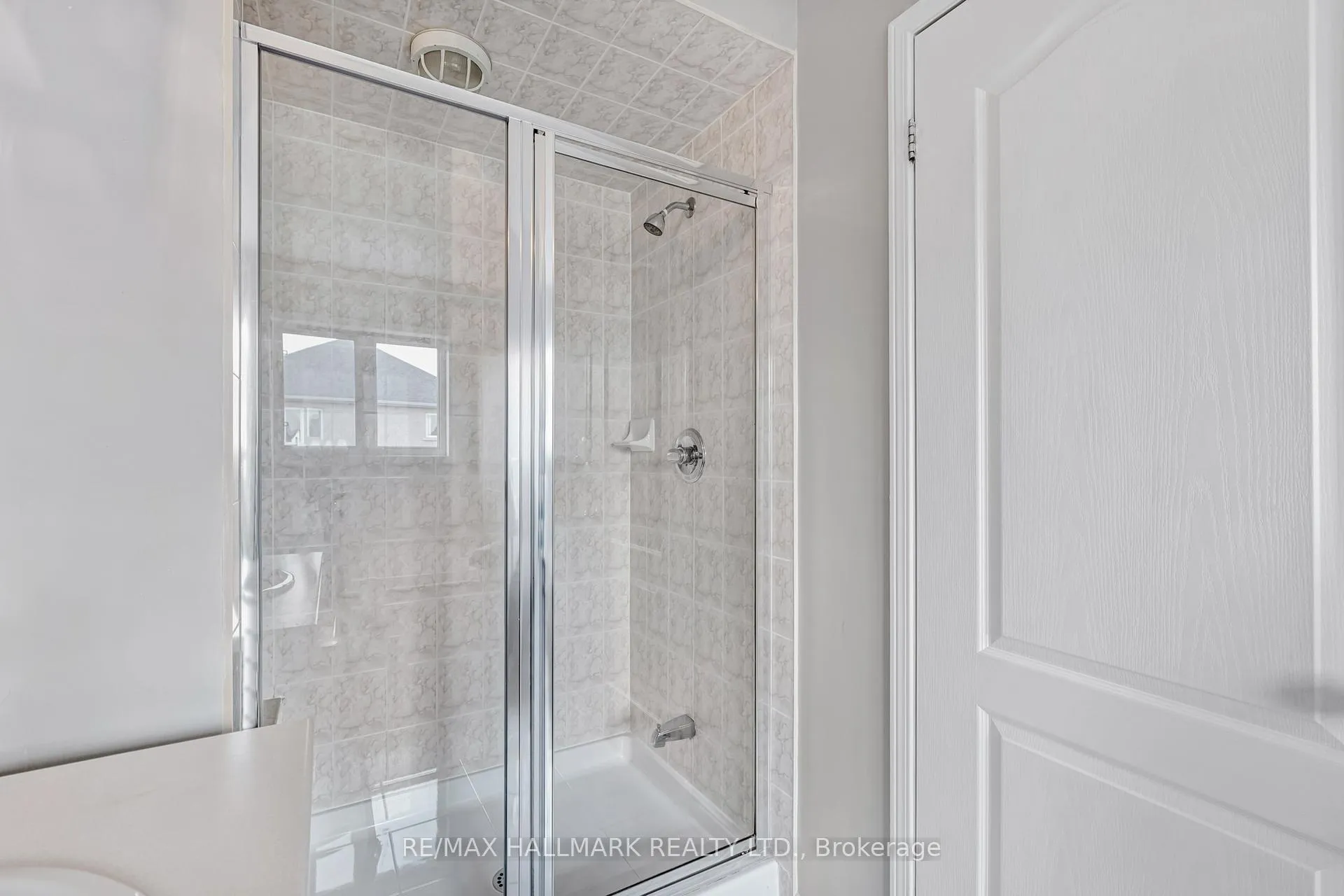 Photo 24 of 67 Boticelli Way, Vaughan, Vellore Village — HOMEH