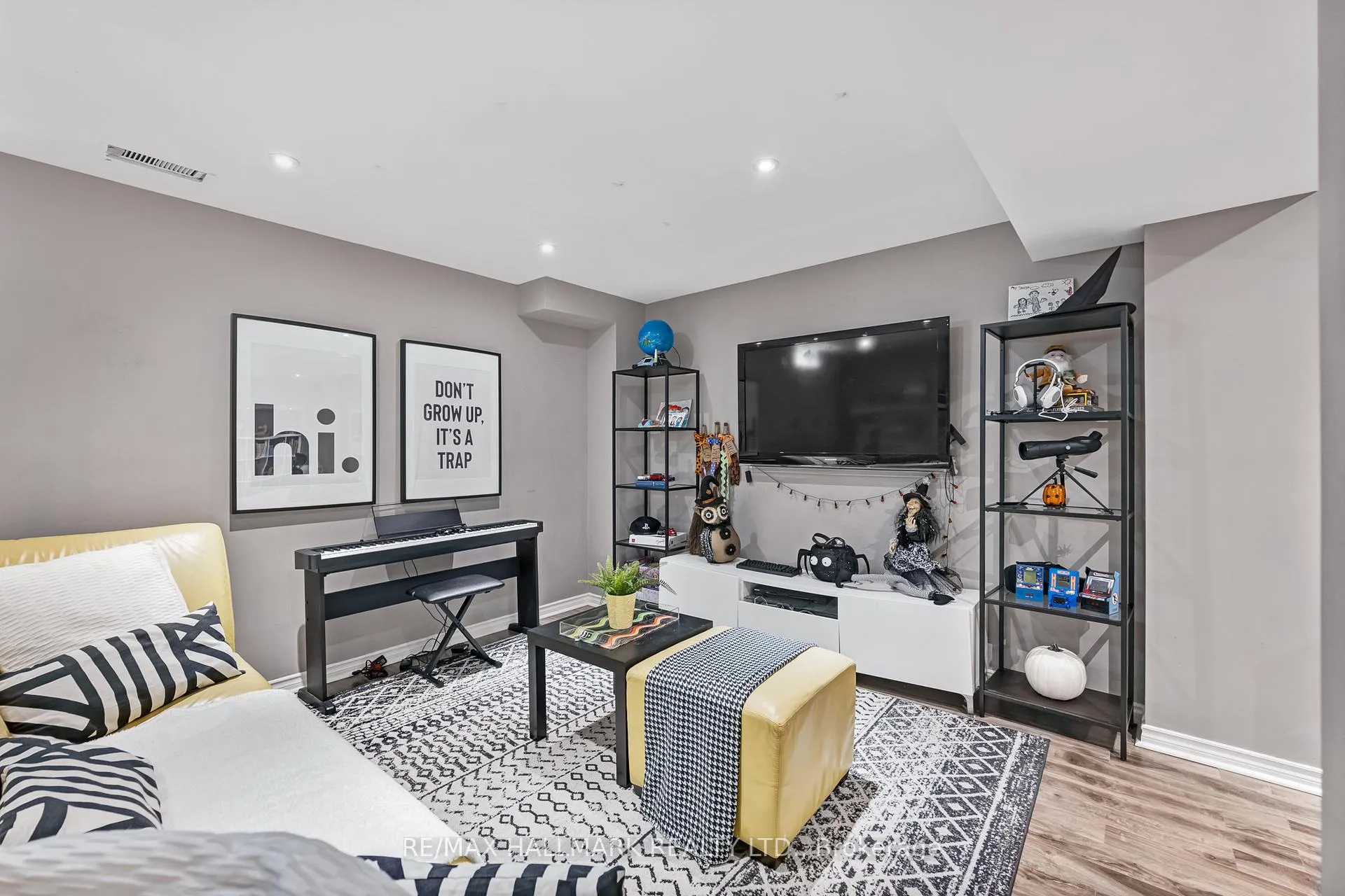 Photo 33 of 67 Boticelli Way, Vaughan, Vellore Village — HOMEH