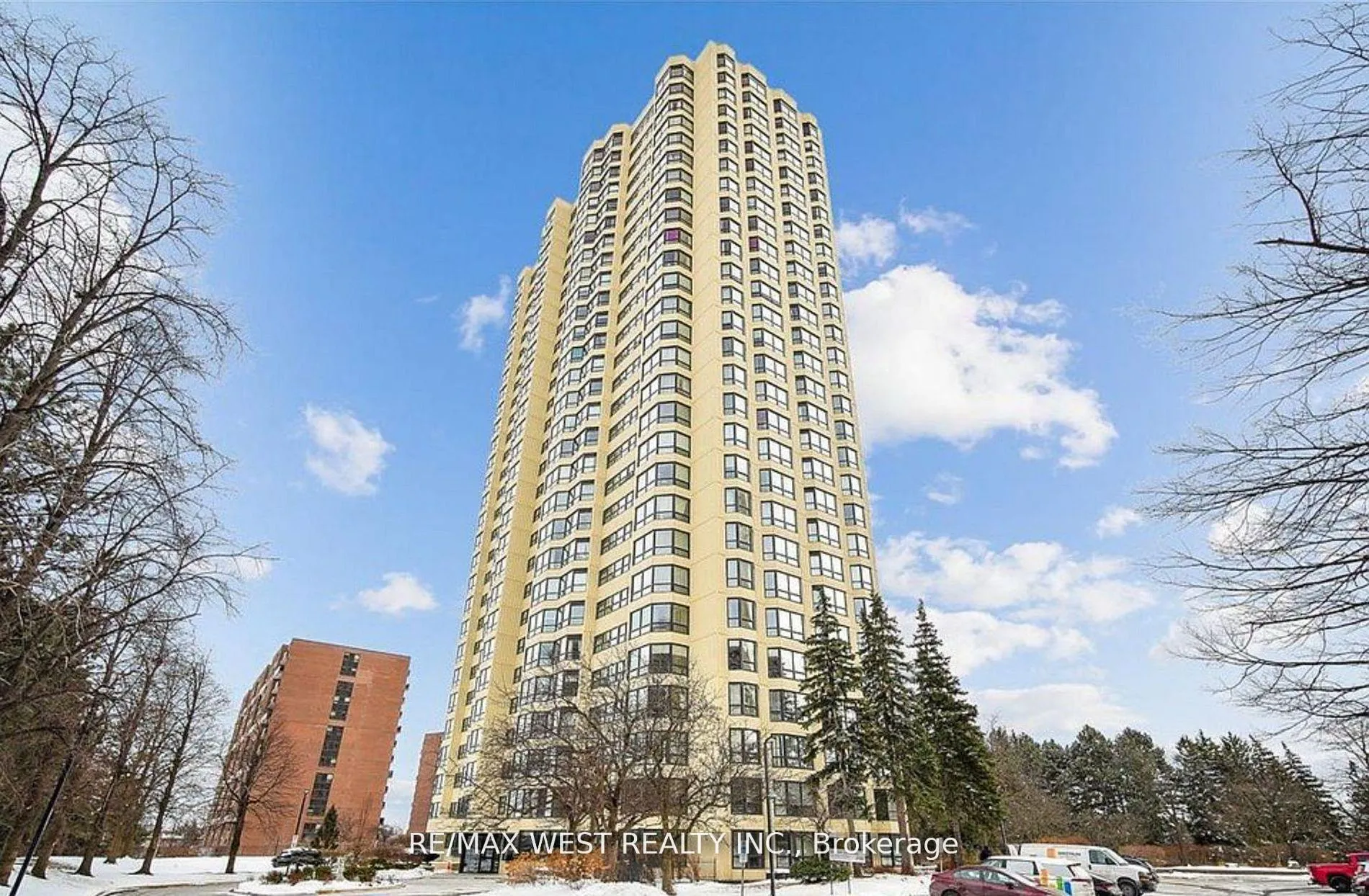 Photo 1 of Unit 2506, 8 Lisa Street, Brampton, Queen Street Corridor — HOMEH