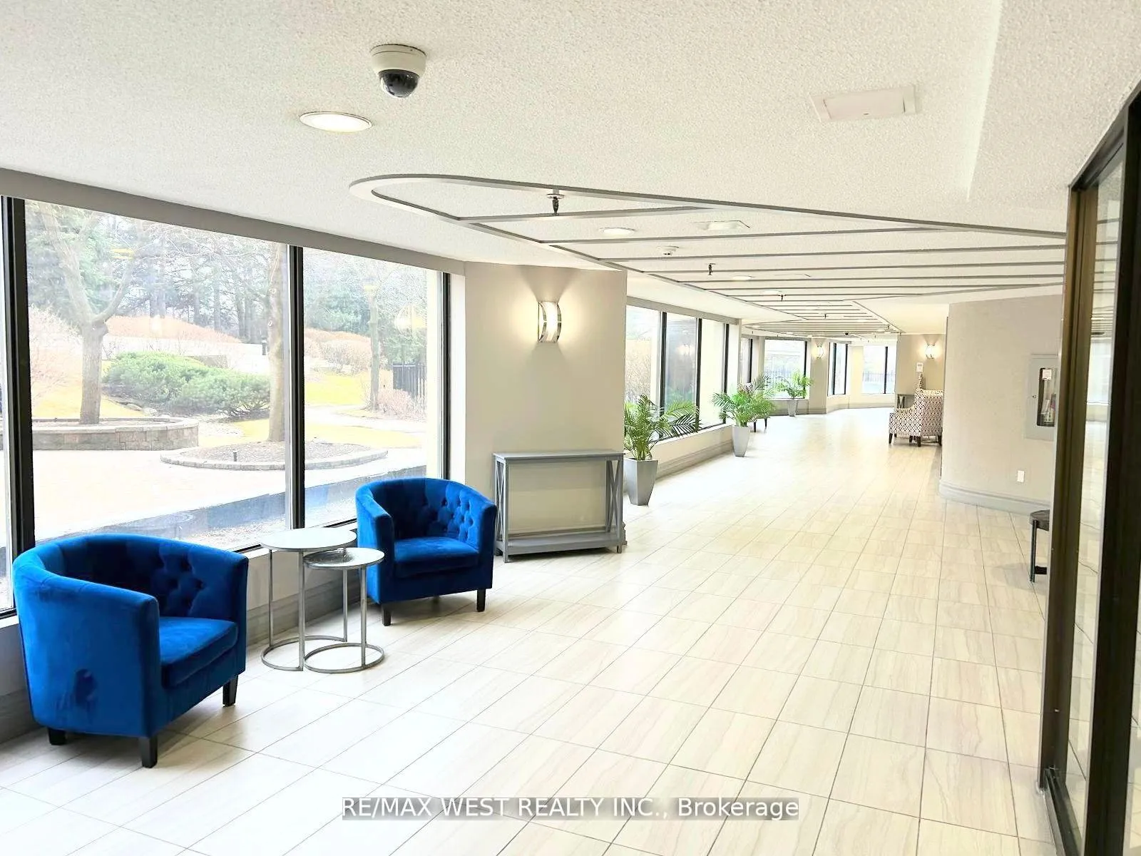 Photo 2 of Unit 2506, 8 Lisa Street, Brampton, Queen Street Corridor — HOMEH