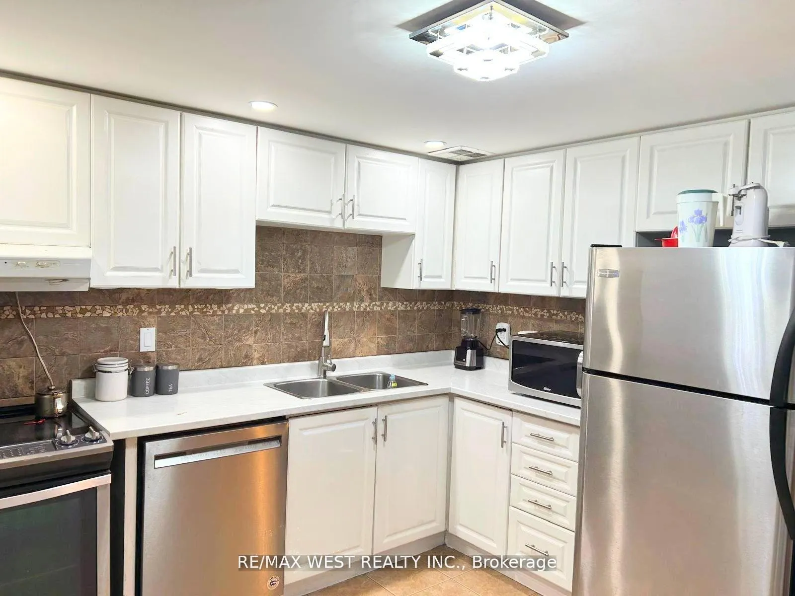 Photo 9 of Unit 2506, 8 Lisa Street, Brampton, Queen Street Corridor — HOMEH