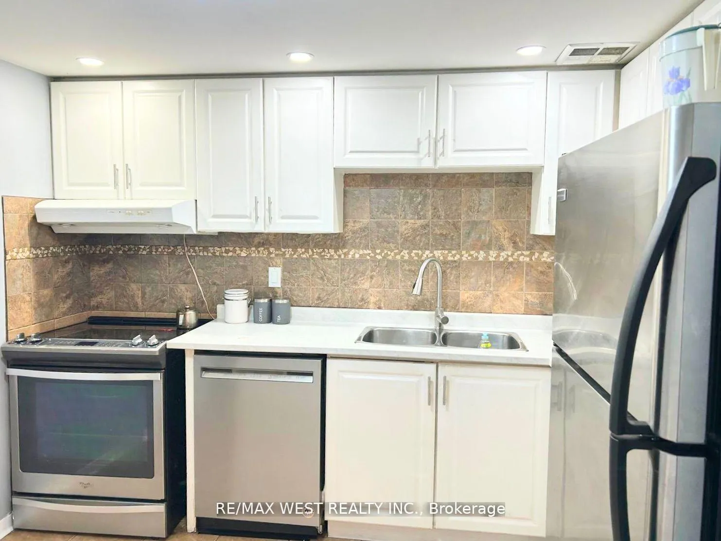 Photo 10 of Unit 2506, 8 Lisa Street, Brampton, Queen Street Corridor — HOMEH