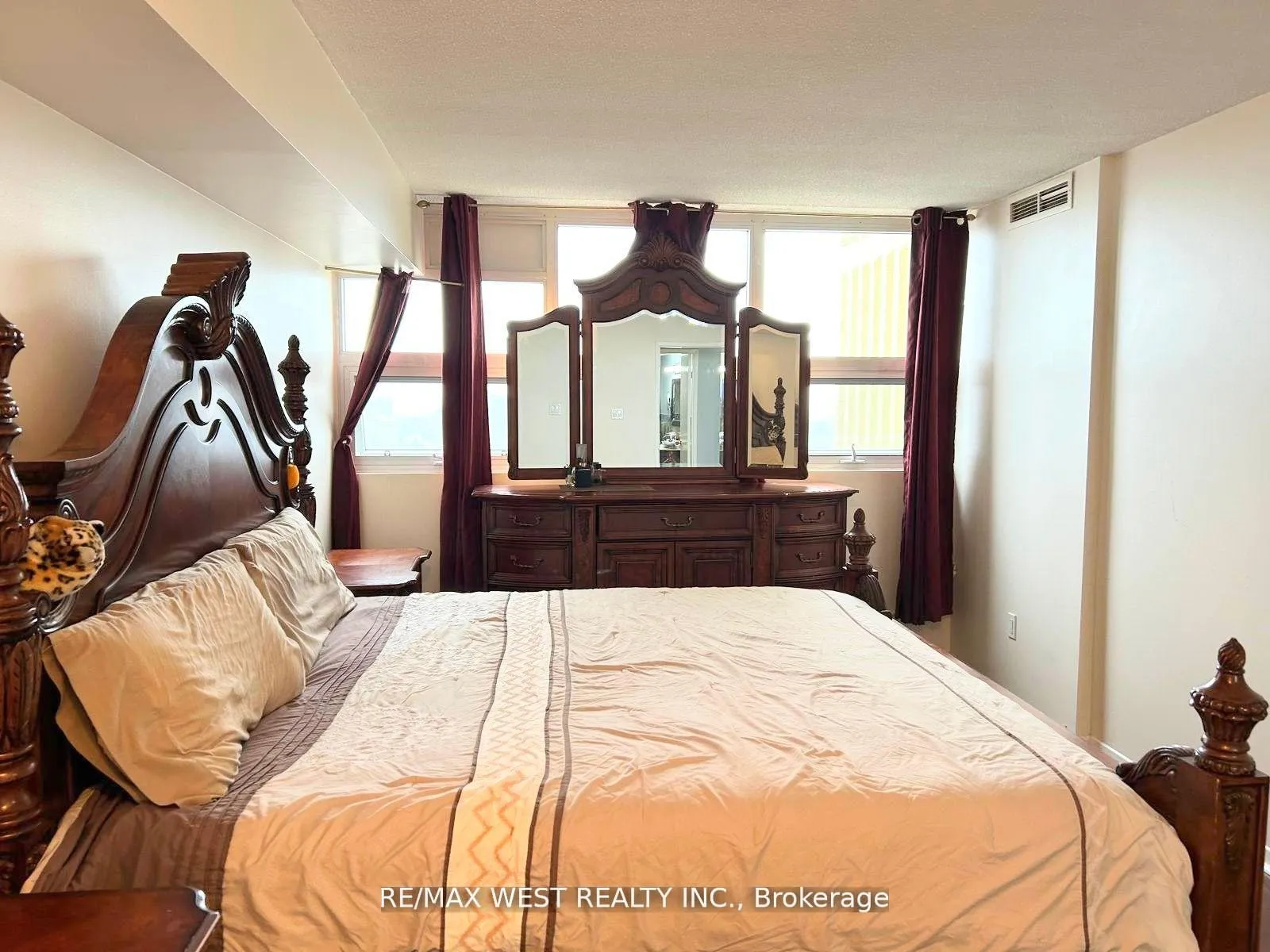 Photo 17 of Unit 2506, 8 Lisa Street, Brampton, Queen Street Corridor — HOMEH