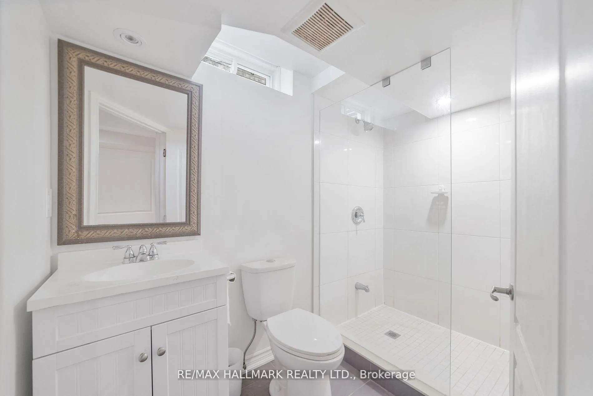 Photo 14 of 146 Collis Drive, Aurora, Bayview Northeast — HOMEH