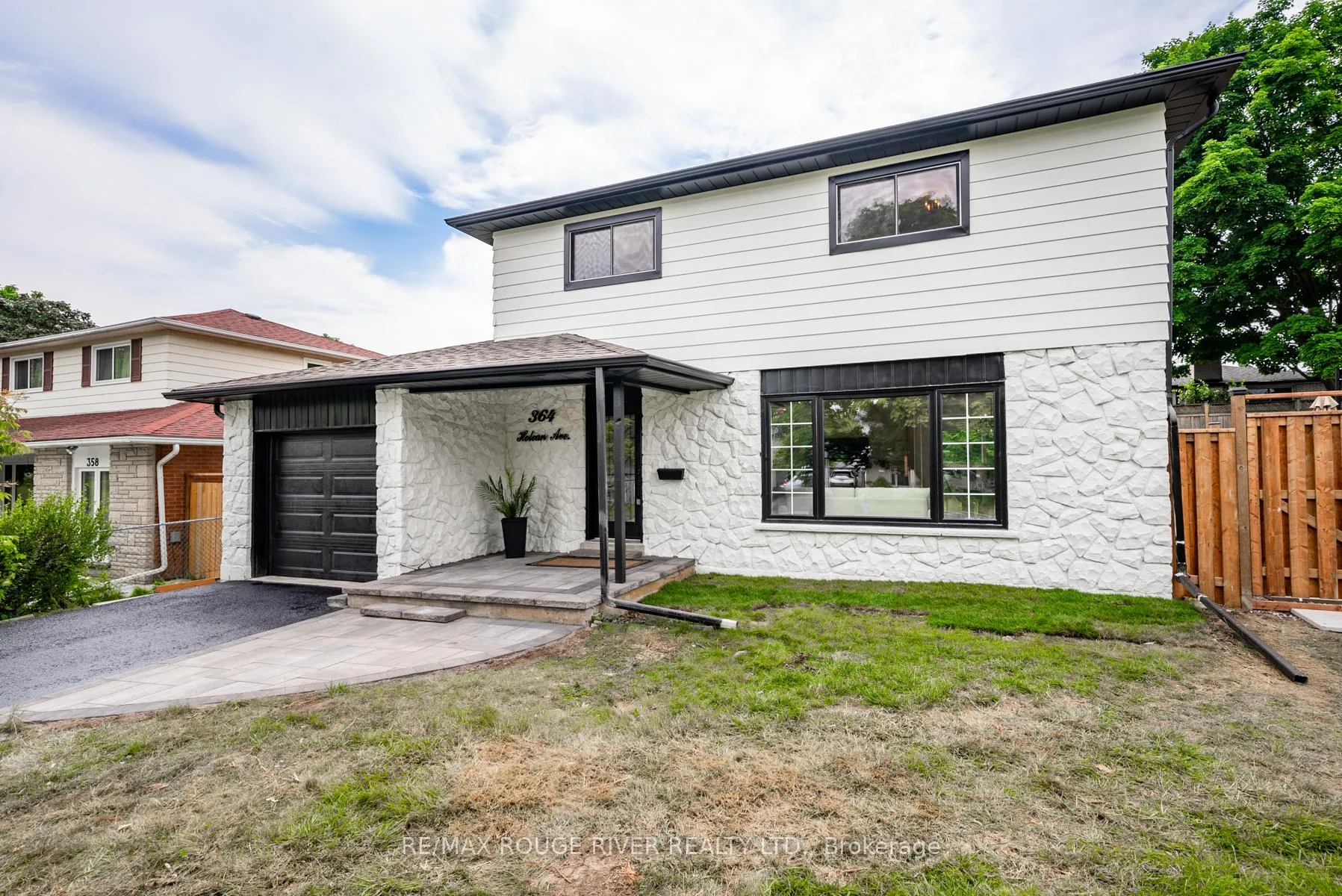 Photo 2 of 364 Holcan Avenue, Oshawa, O'Neill — HOMEH