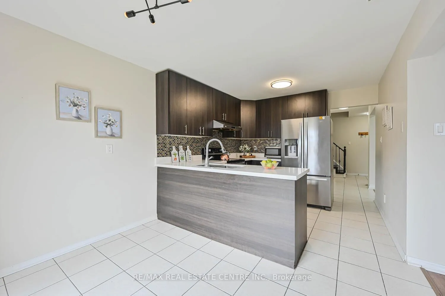 Photo 15 of 10 Stalbridge Avenue, Brampton, Fletcher's Creek South — HOMEH