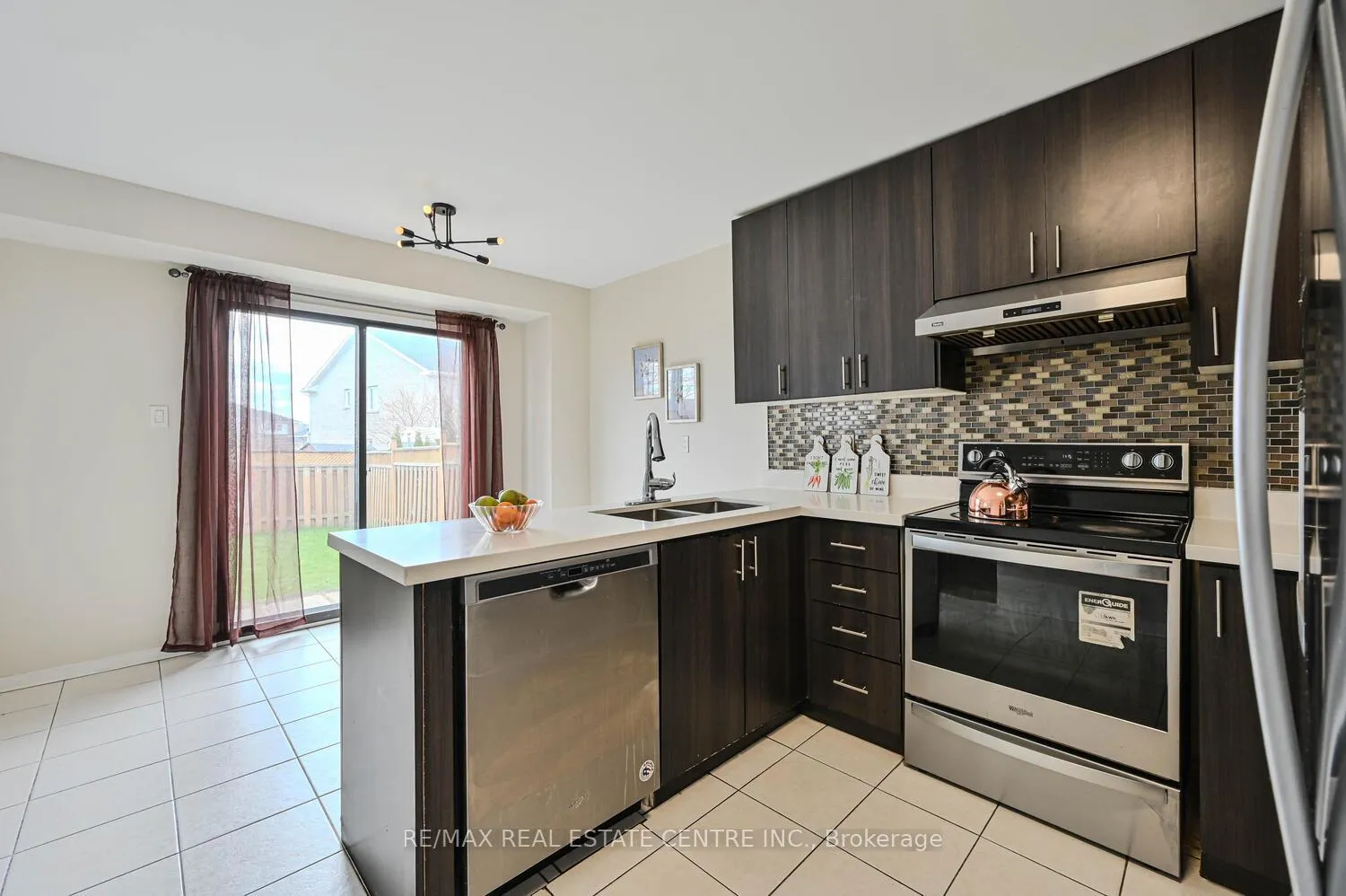 Photo 17 of 10 Stalbridge Avenue, Brampton, Fletcher's Creek South — HOMEH