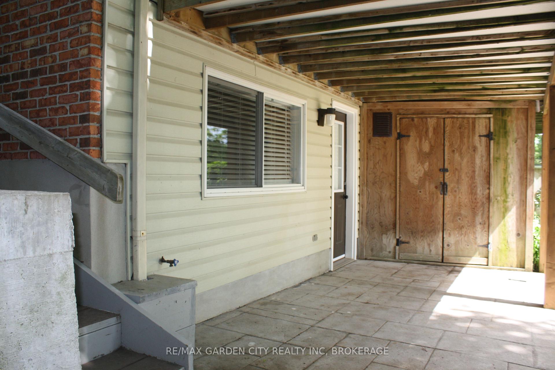 Photo 3 of Unit 119B, 119 Main Street W, Grimsby, Grimsby West — HOMEH