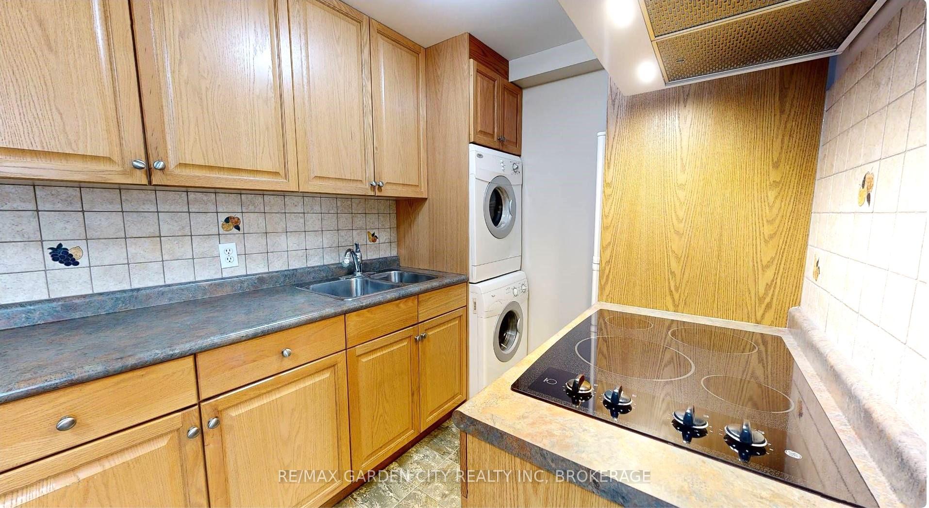 Photo 9 of Unit 119B, 119 Main Street W, Grimsby, Grimsby West — HOMEH