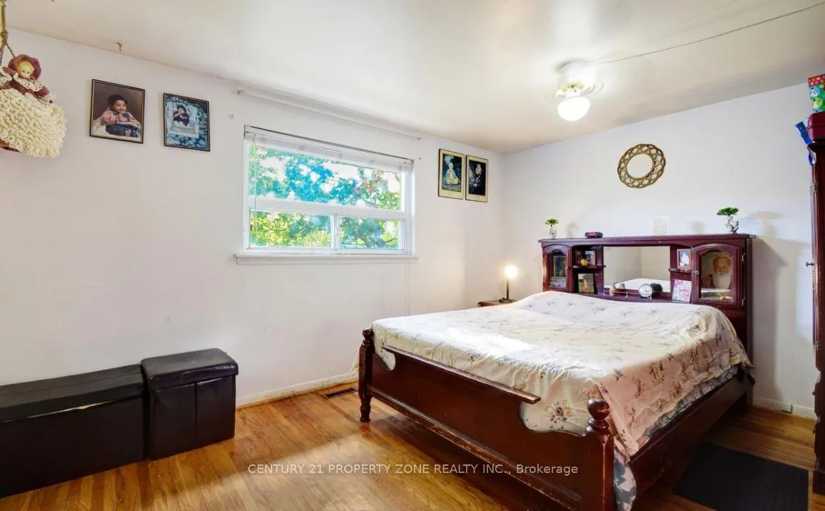 Photo 12 of 57 Davenport Crescent, Brampton, Southgate — HOMEH