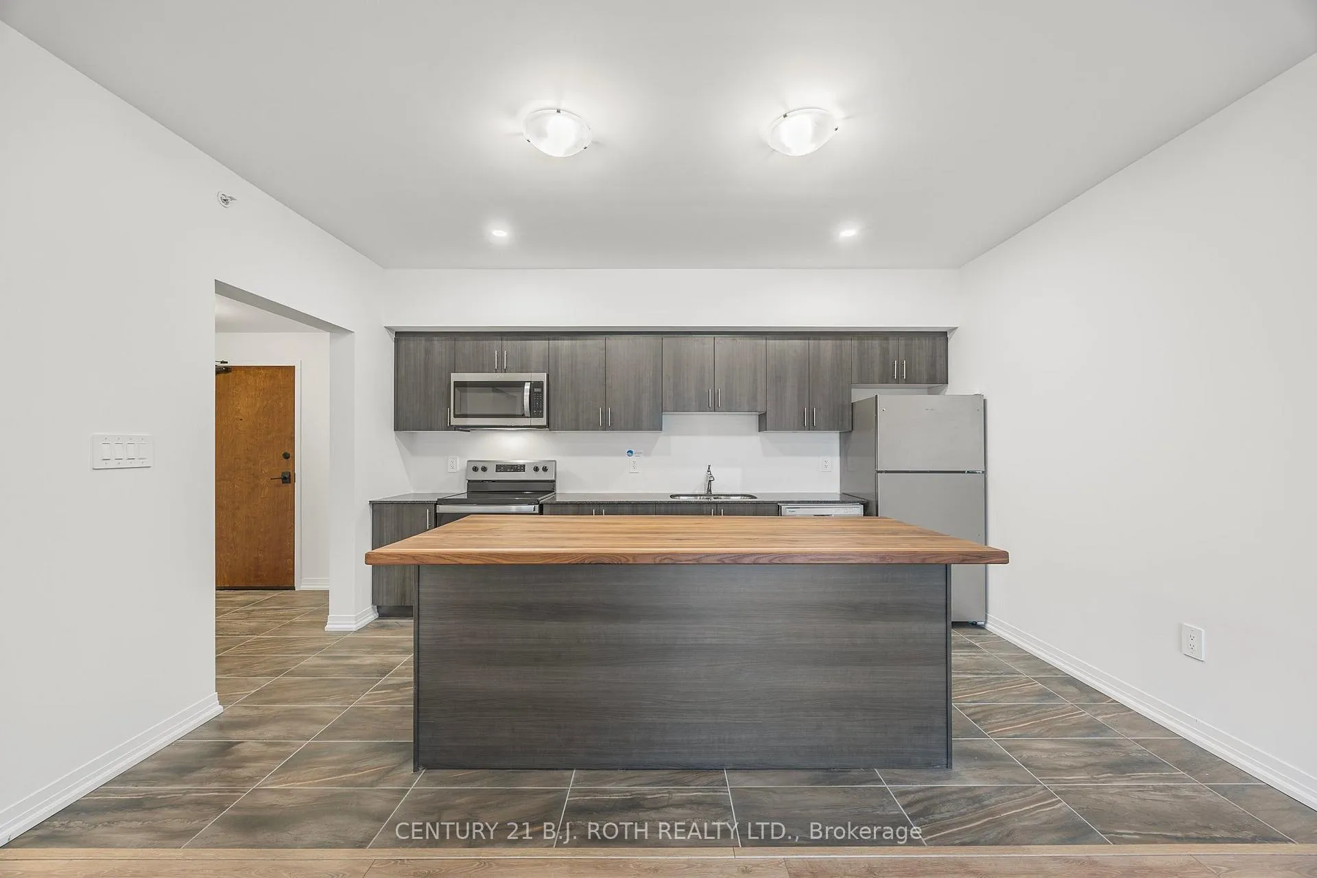 Photo 7 of Unit 613, 15 kneeshaw Drive, Barrie, Rural Barrie Southeast — HOMEH
