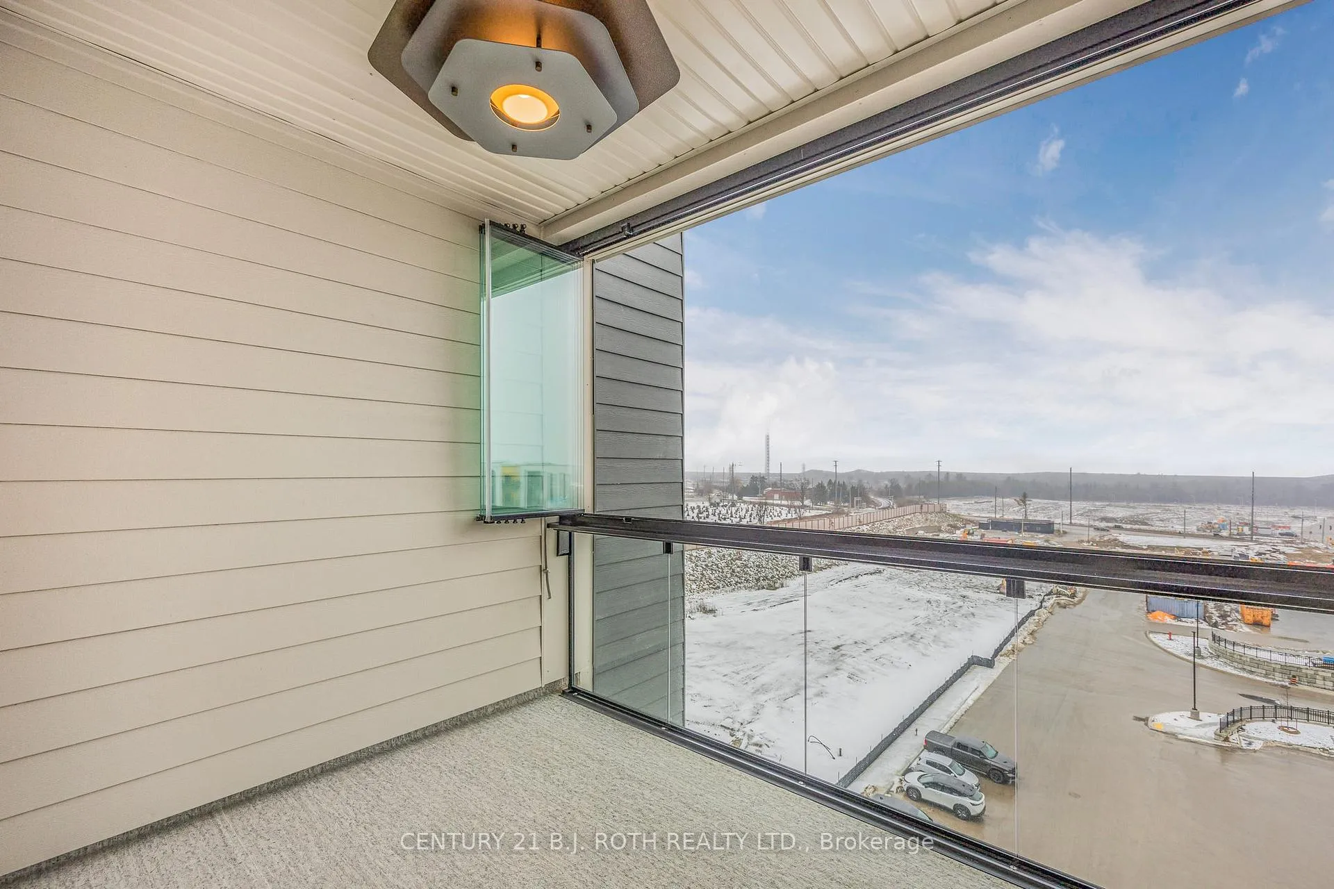 Photo 13 of Unit 613, 15 kneeshaw Drive, Barrie, Rural Barrie Southeast — HOMEH
