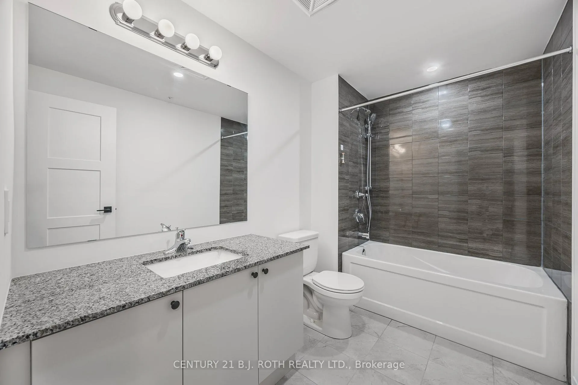 Photo 23 of Unit 613, 15 kneeshaw Drive, Barrie, Rural Barrie Southeast — HOMEH