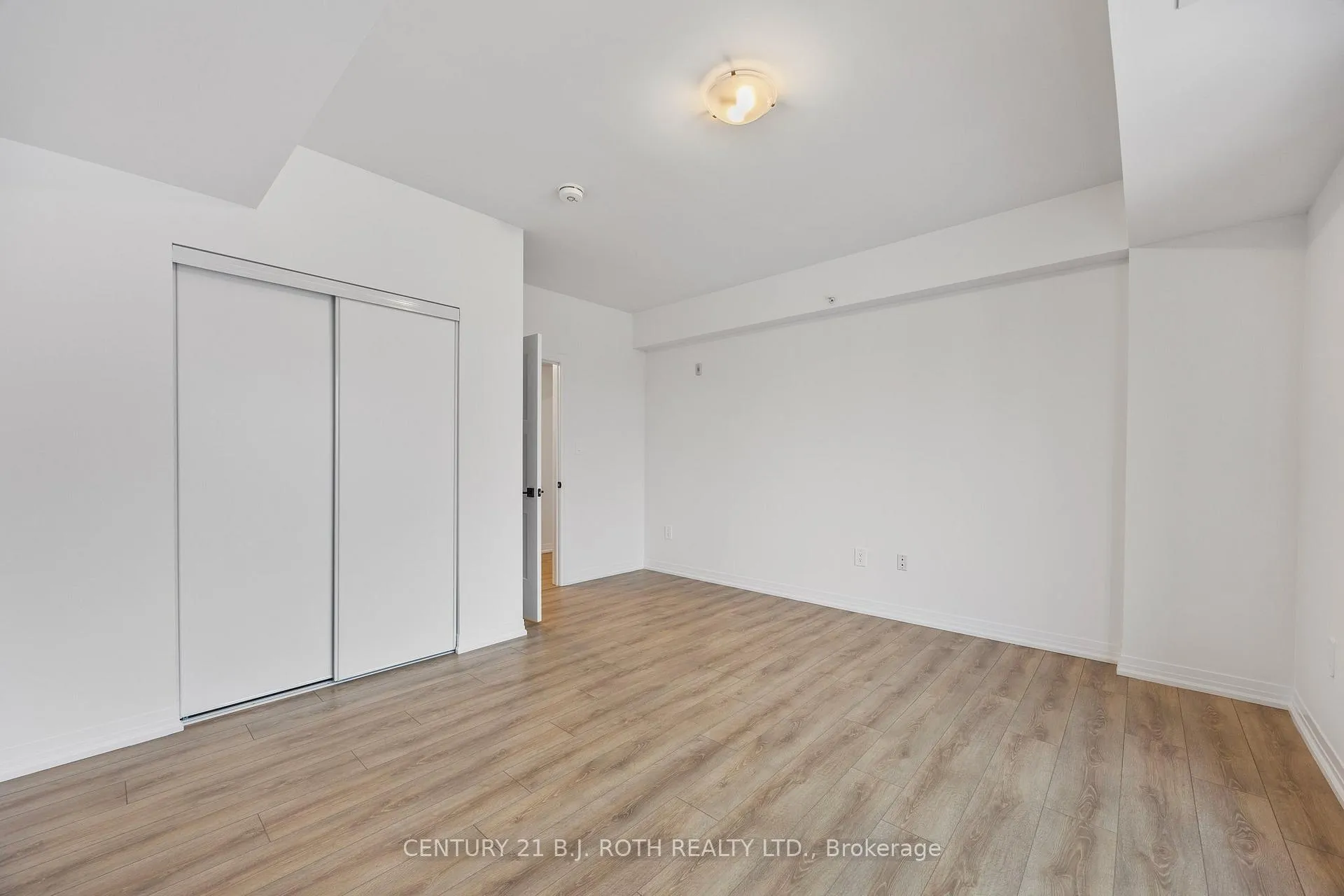 Photo 25 of Unit 613, 15 kneeshaw Drive, Barrie, Rural Barrie Southeast — HOMEH