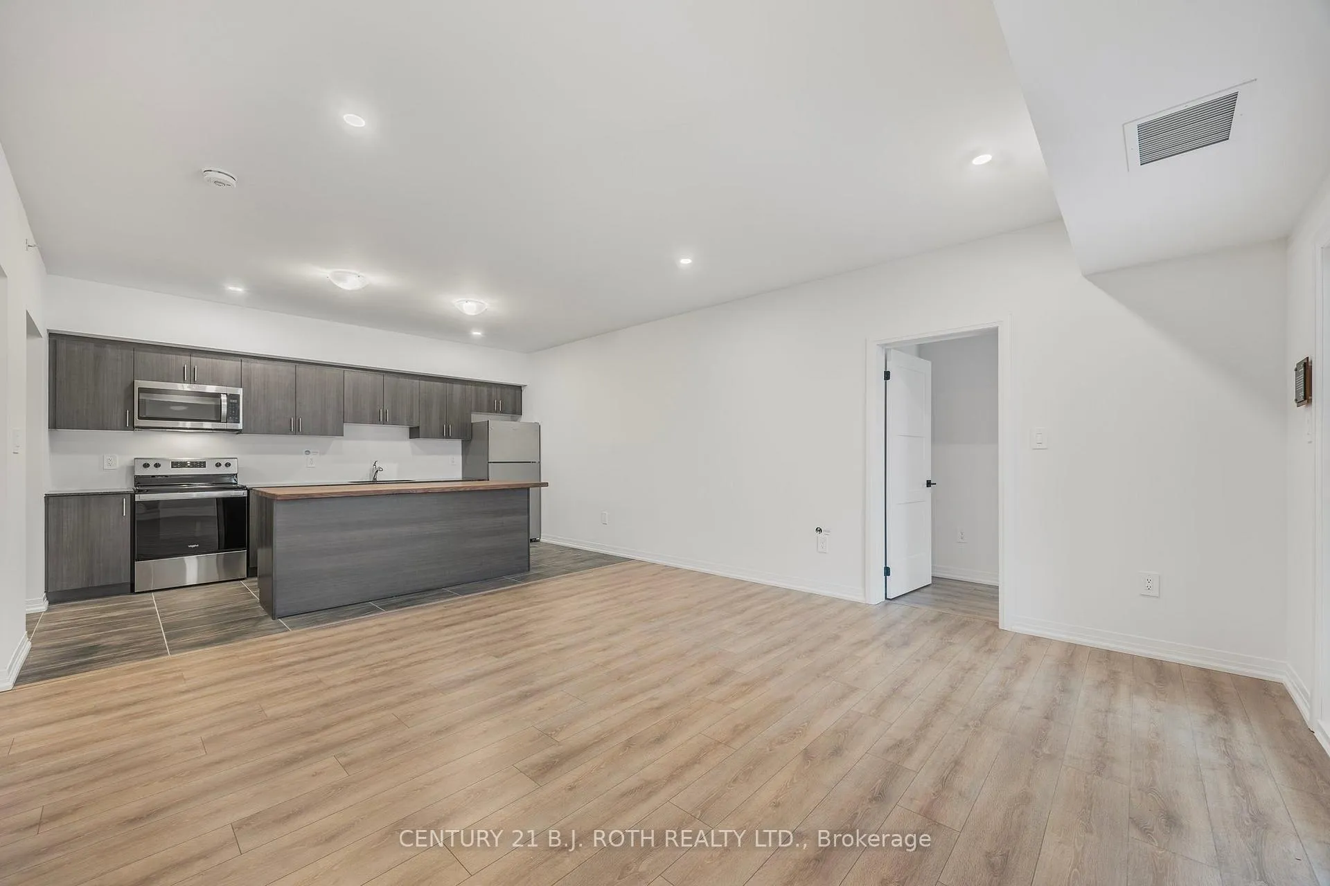 Photo 29 of Unit 613, 15 kneeshaw Drive, Barrie, Rural Barrie Southeast — HOMEH