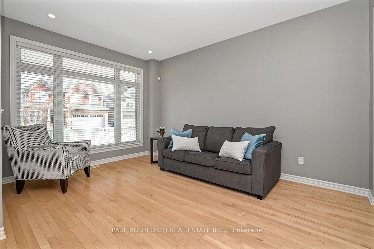 Photo 4 of 717 Willowmere Way, Ottawa, Blossom Park/Kemp Park/Findlay Creek — HOMEH