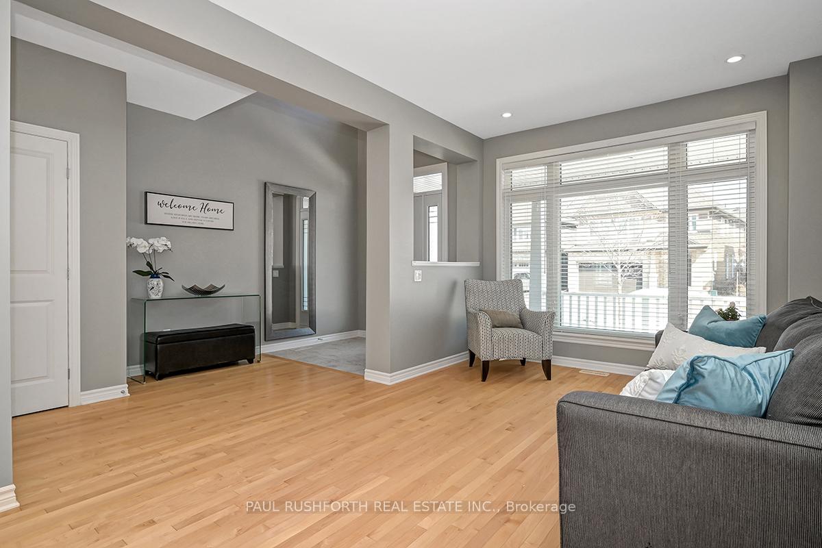 Photo 5 of 717 Willowmere Way, Ottawa, Blossom Park/Kemp Park/Findlay Creek — HOMEH