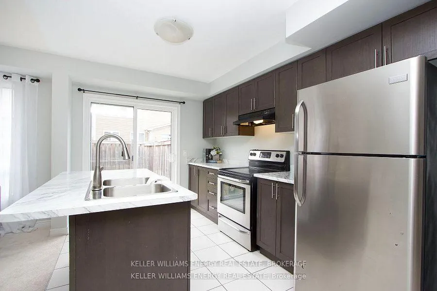Photo 2 of 156 Iribelle Avenue, Oshawa, Windfields — HOMEH