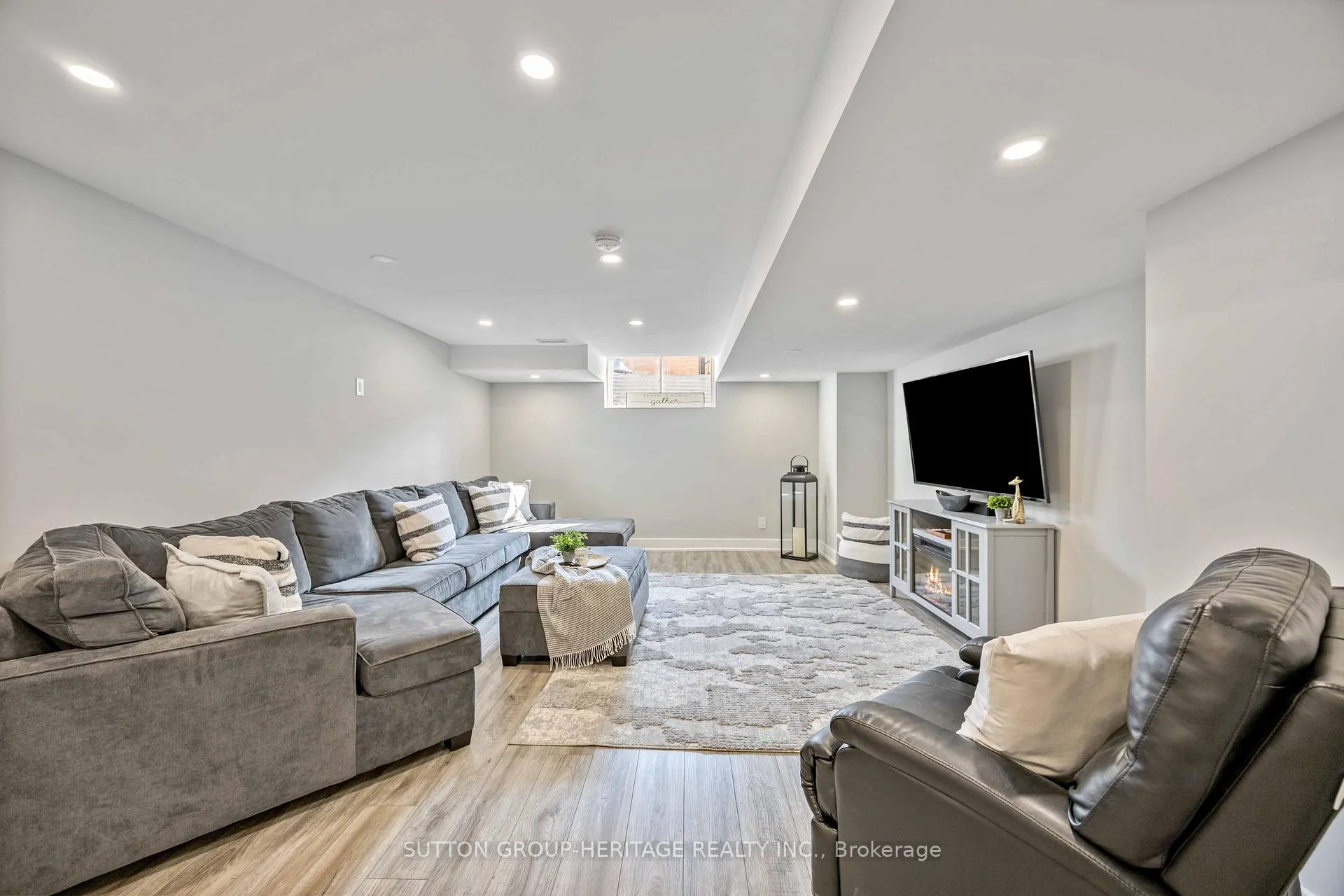 Photo 31 of 491 Windfields Farm Drive W, Oshawa, Windfields — HOMEH