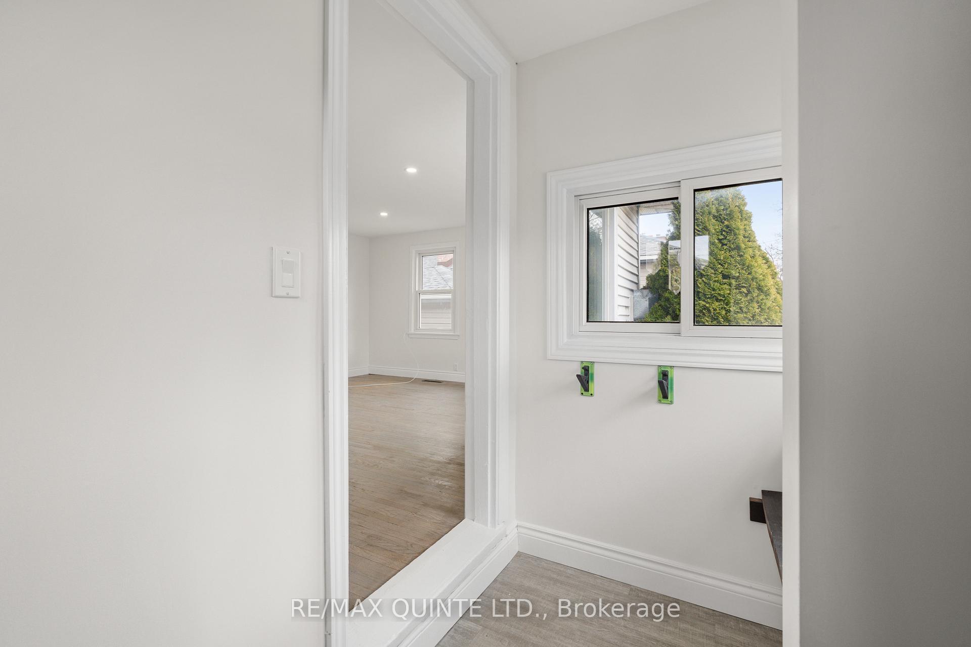 Photo 5 of 74 Hastings Drive, Belleville, Belleville Ward — HOMEH