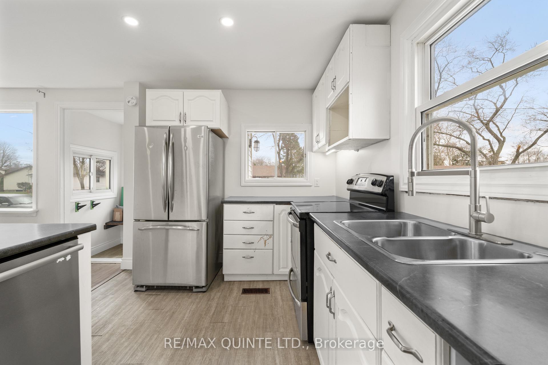 Photo 12 of 74 Hastings Drive, Belleville, Belleville Ward — HOMEH