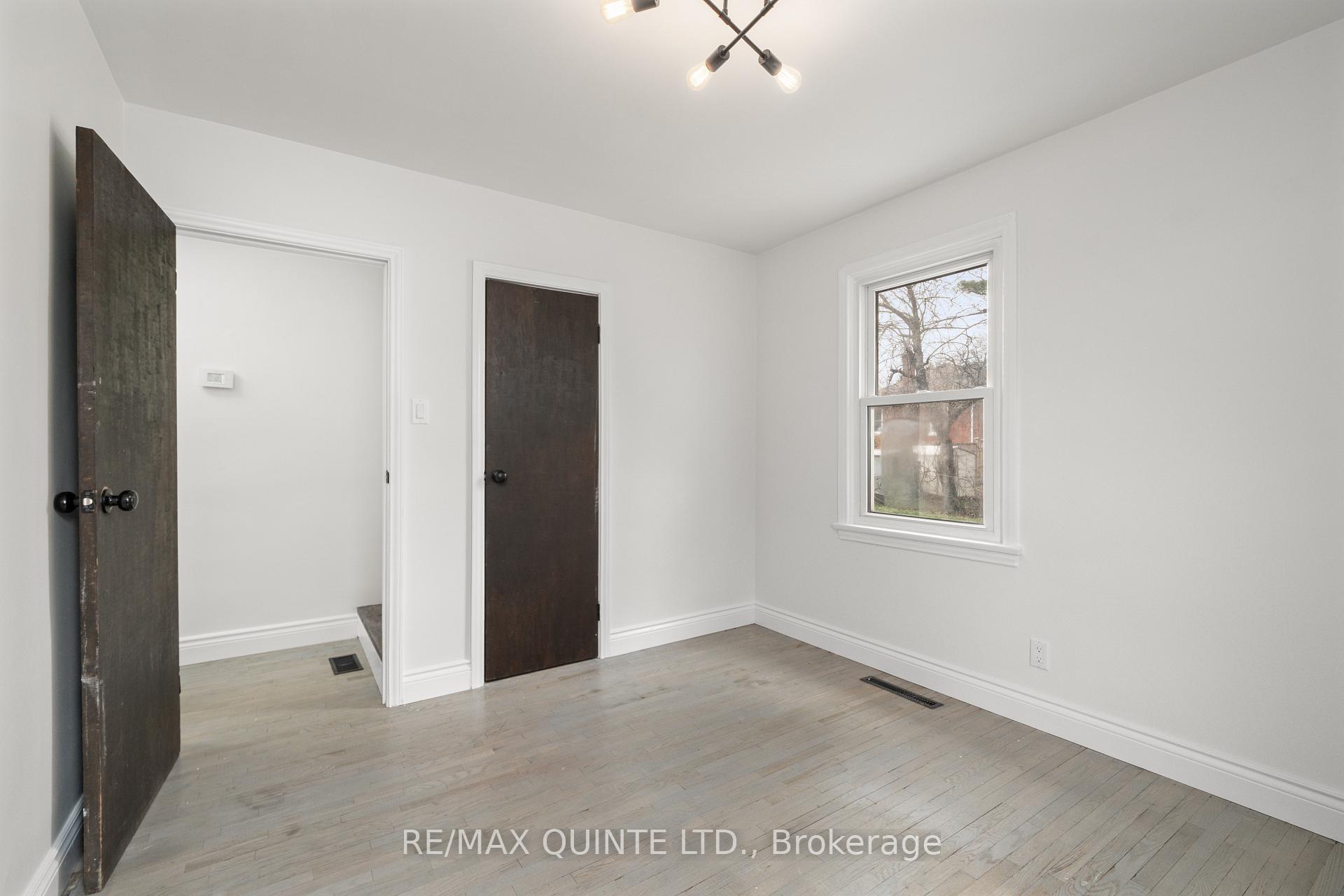 Photo 20 of 74 Hastings Drive, Belleville, Belleville Ward — HOMEH
