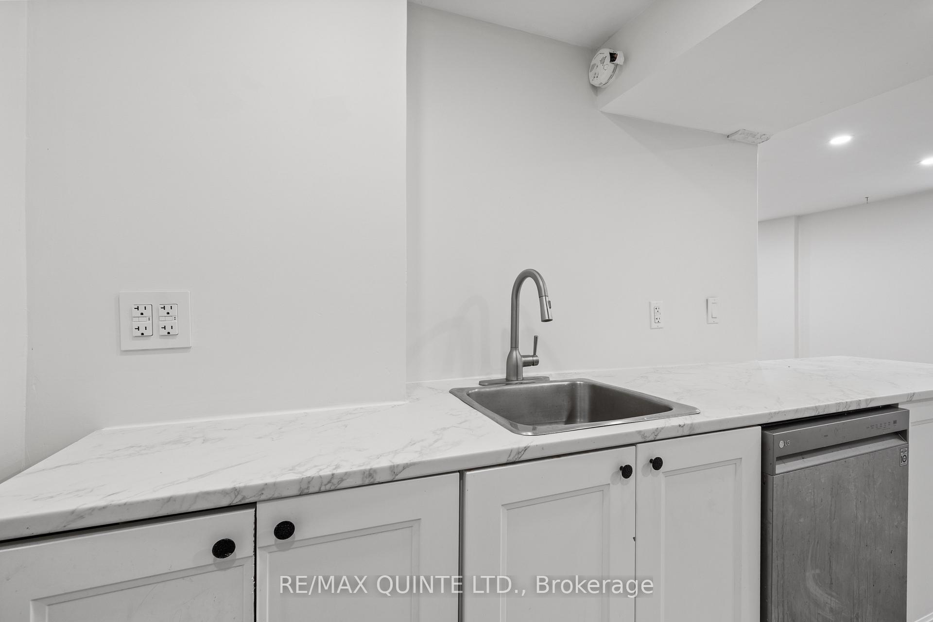 Photo 26 of 74 Hastings Drive, Belleville, Belleville Ward — HOMEH