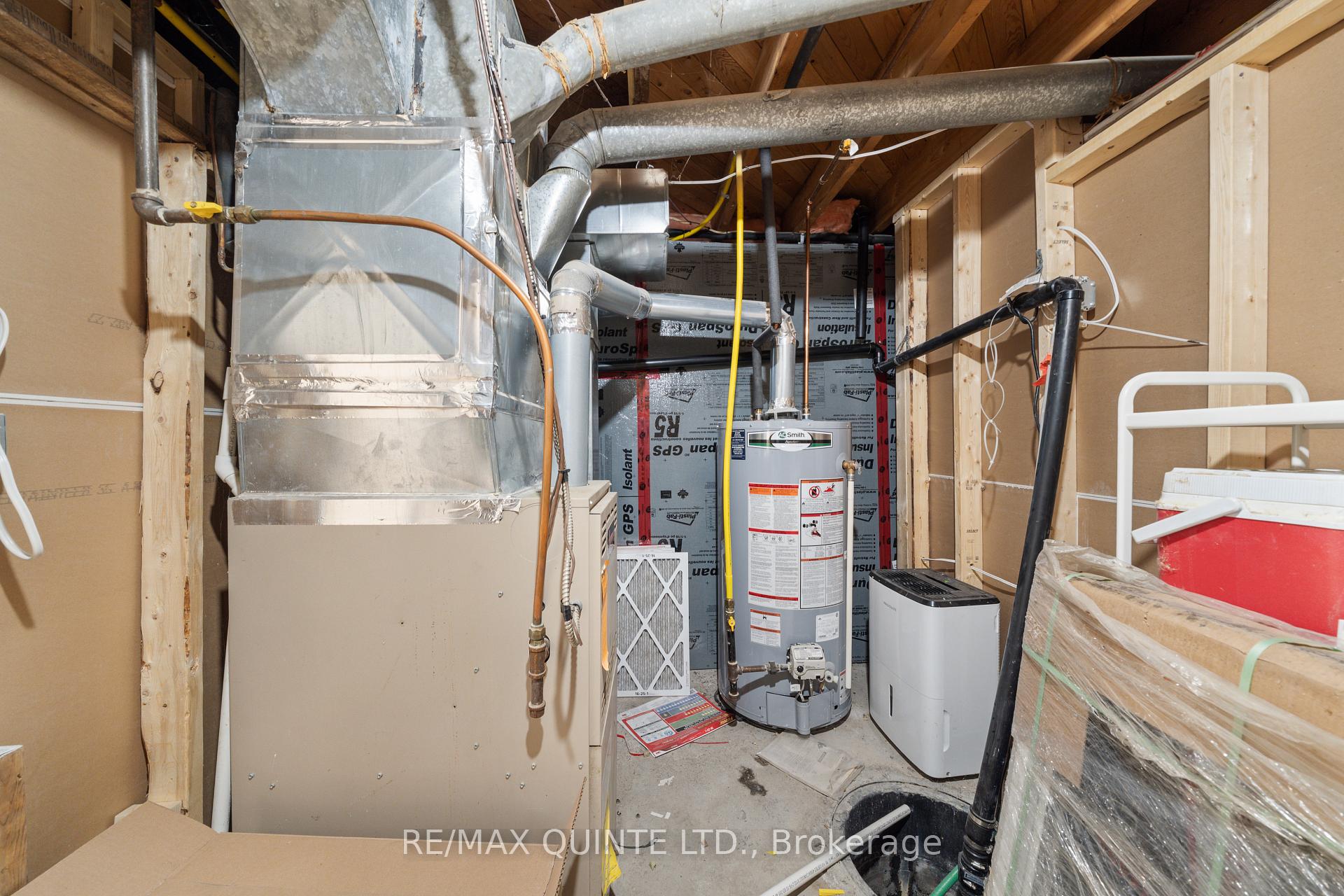 Photo 32 of 74 Hastings Drive, Belleville, Belleville Ward — HOMEH