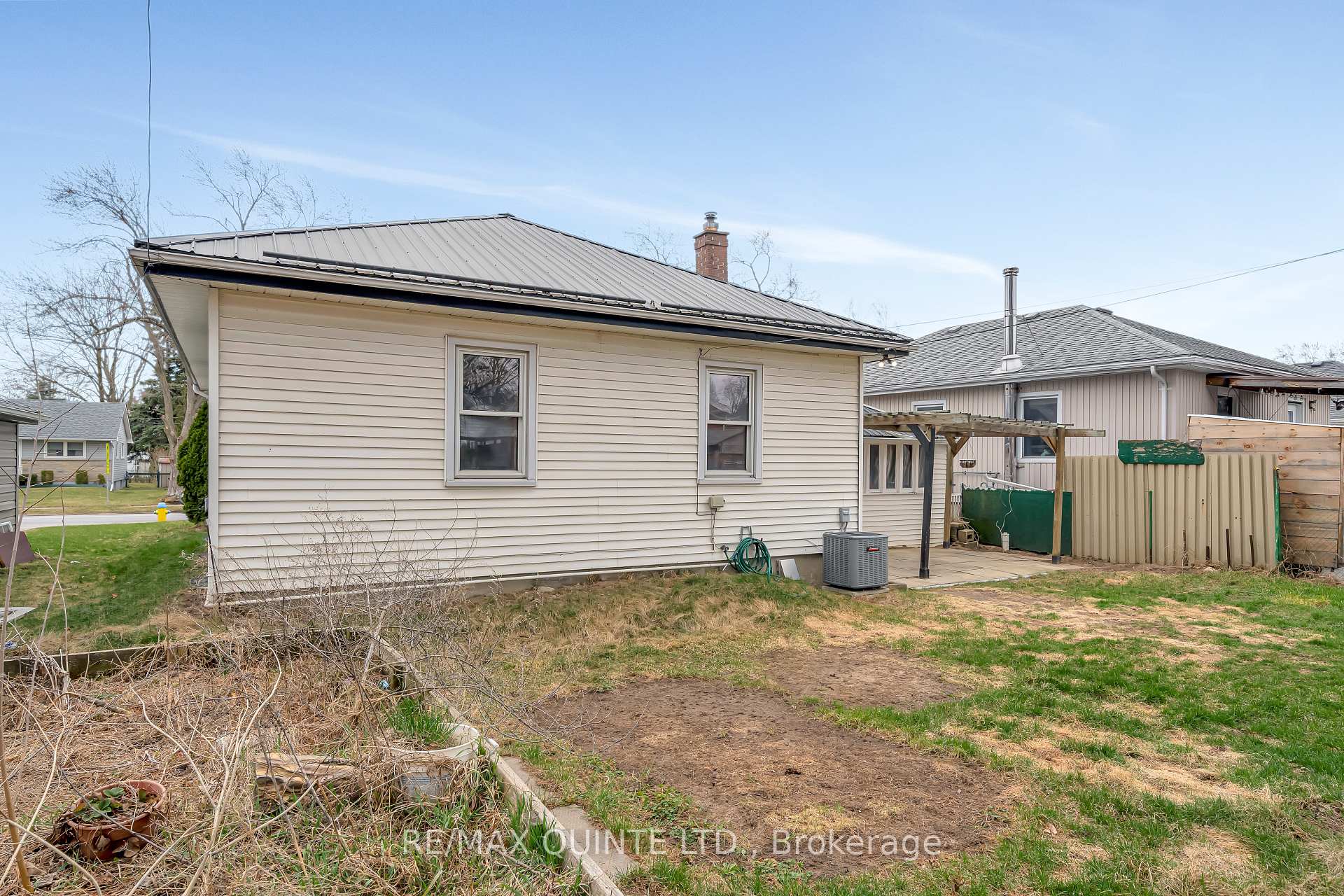 Photo 38 of 74 Hastings Drive, Belleville, Belleville Ward — HOMEH