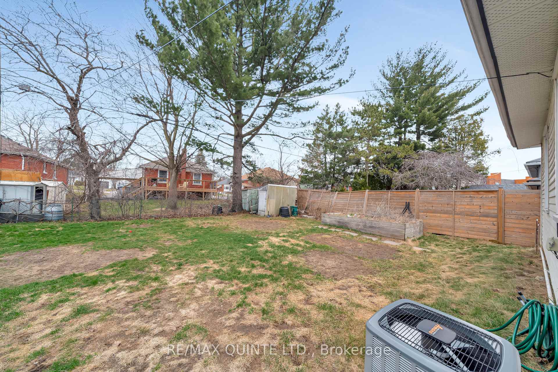 Photo 39 of 74 Hastings Drive, Belleville, Belleville Ward — HOMEH
